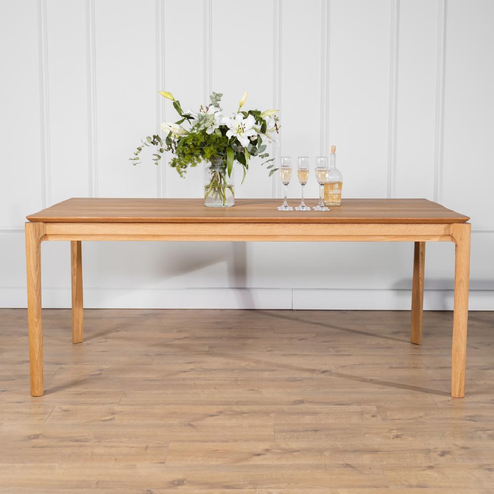 https://a.1stdibscdn.com/solid-dining-table-200cm-solid-oak-wood-for-sale-picture-3/f_100662/f_430683621736325223293/Solid_Imaj_1_master.jpg