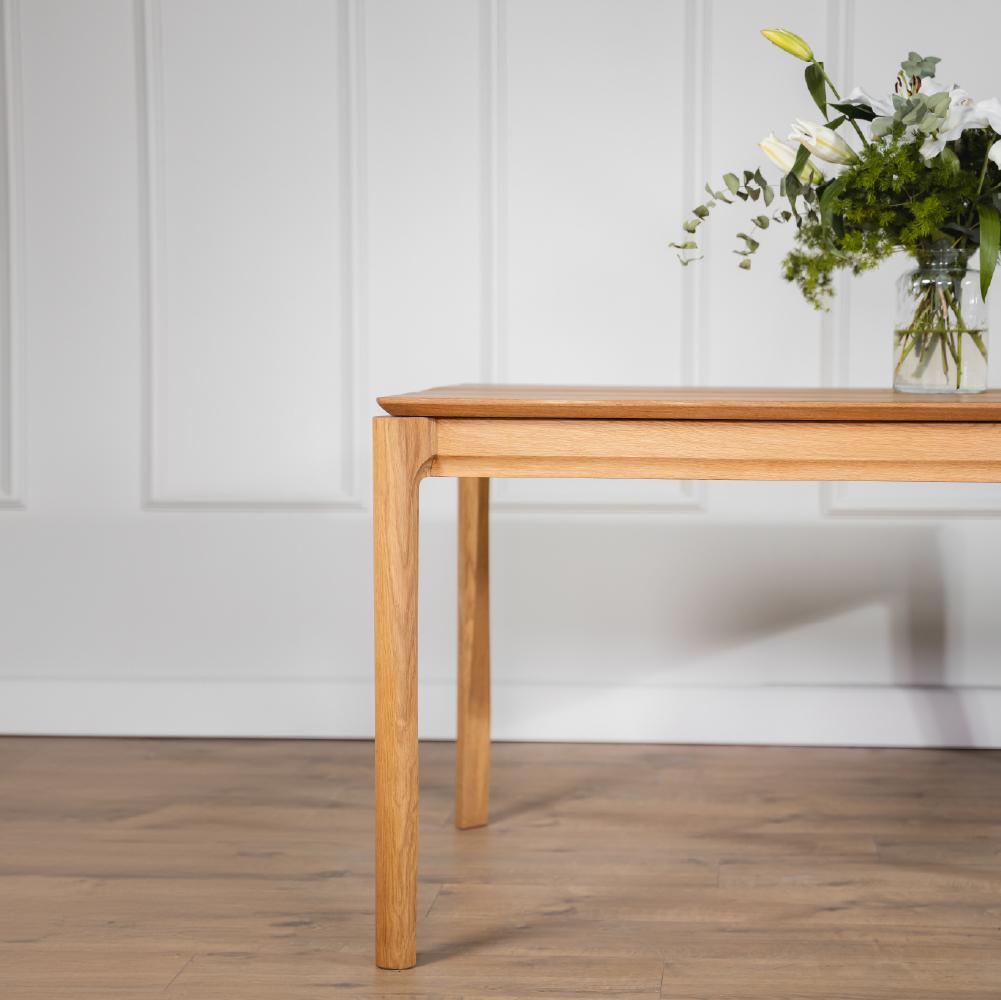 https://a.1stdibscdn.com/solid-dining-table-200cm-solid-oak-wood-for-sale-picture-4/f_100662/f_430683621736325223535/Solid_Imaj_2_master.jpg