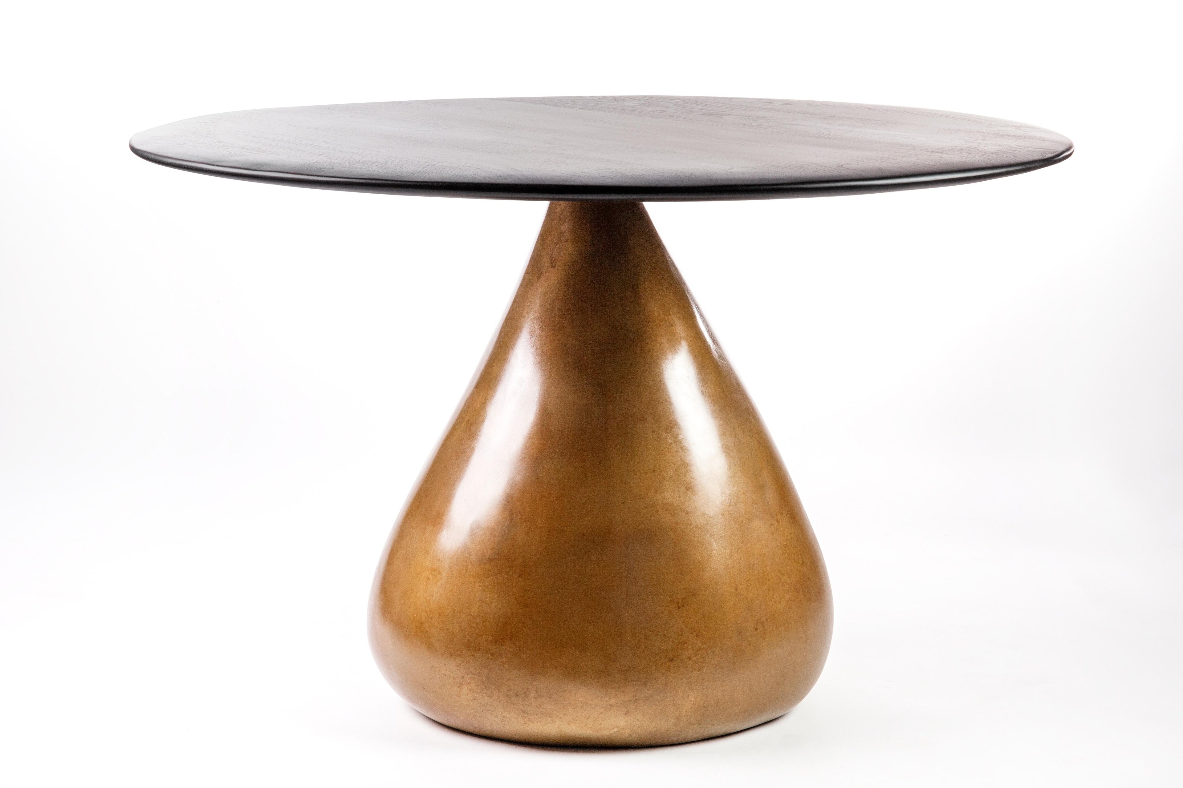 https://a.1stdibscdn.com/sonya-dining-table-in-bronze-and-ebonized-walnut-for-sale-picture-2/f_28753/f_83982231627600489206/Sonya_Table_1_master.jpg