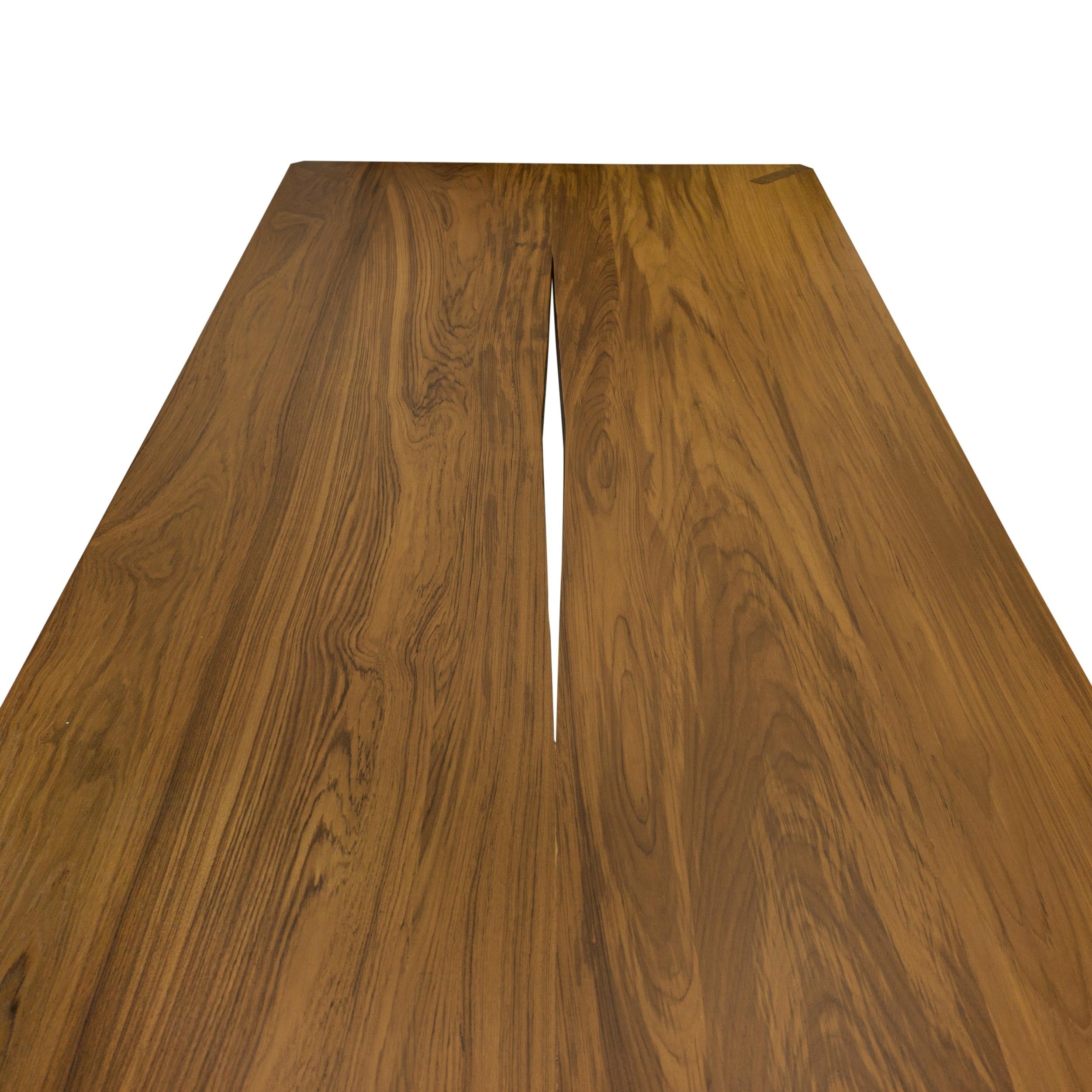 https://a.1stdibscdn.com/modern-solid-teak-dining-table-w-live-edge-feature-for-sale-picture-9/f_21233/f_343974821684766460751/Stained_Solid_Teak_Wood_Dining_Table_Top_Detail_master.jpg