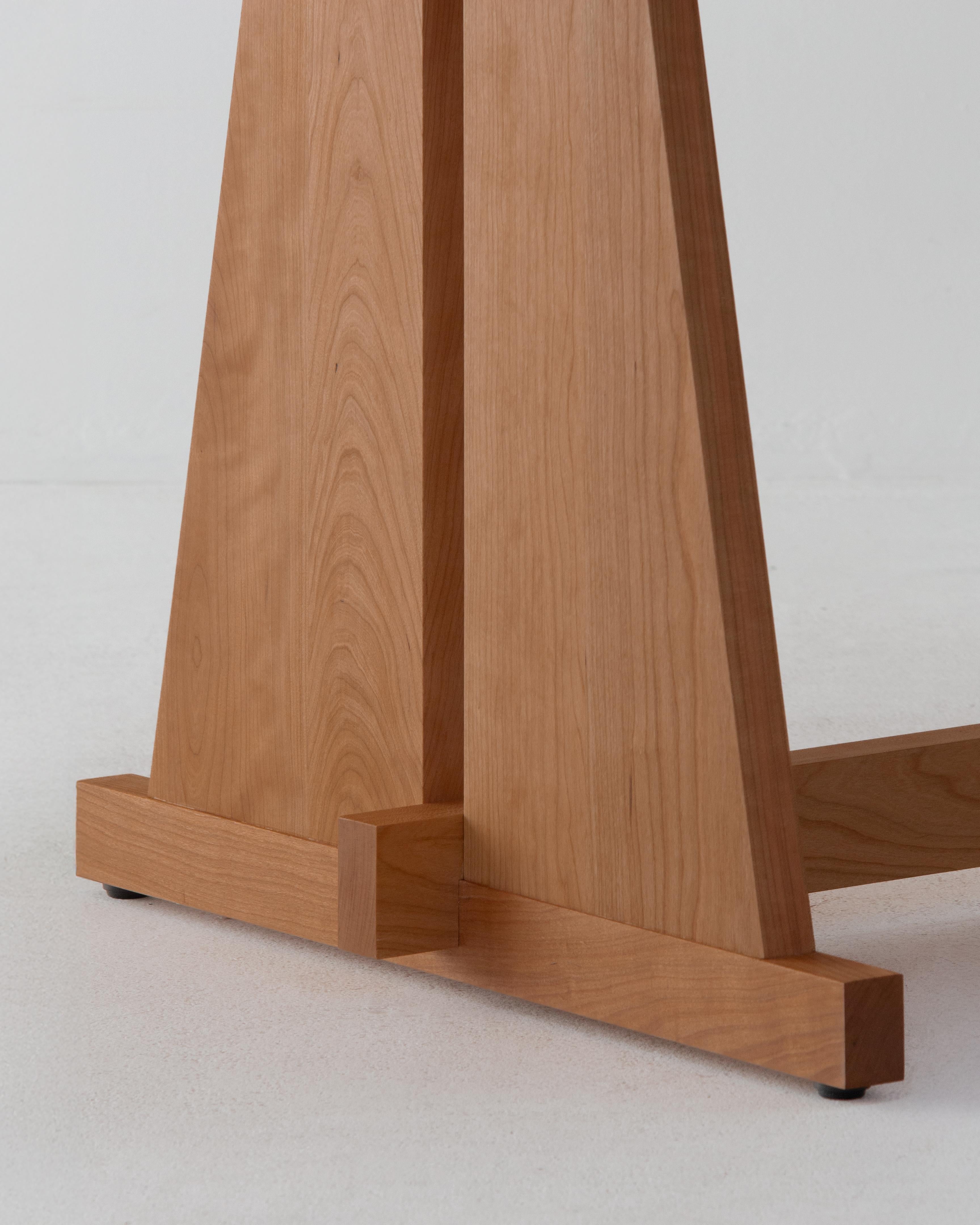 https://a.1stdibscdn.com/lola-classic-dining-table-in-solid-european-cherry-by-standard-practice-for-sale-picture-6/f_12192/f_492664021773766412762/StandardPractice_Lola_Classic_05_master.jpg