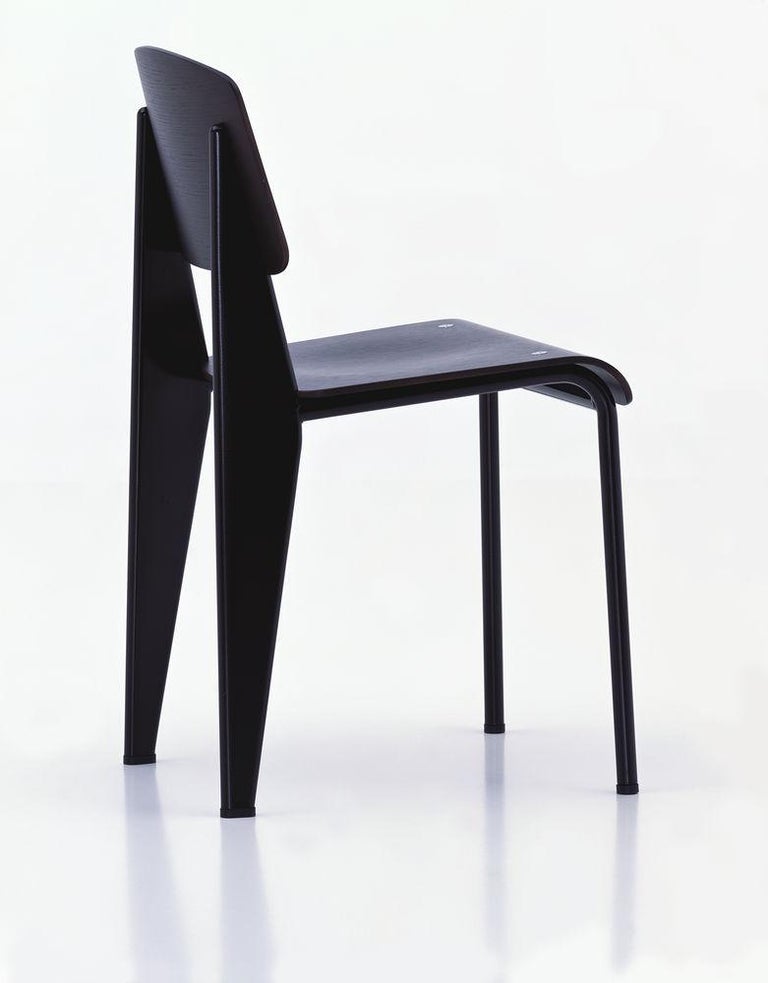 https://a.1stdibscdn.com/jean-prouve-standard-chair-in-natural-oak-and-gray-metal-for-vitra-for-sale-picture-15/f_14472/f_331591421678134440687/Standard_91377_preview_master.jpg?width=768
