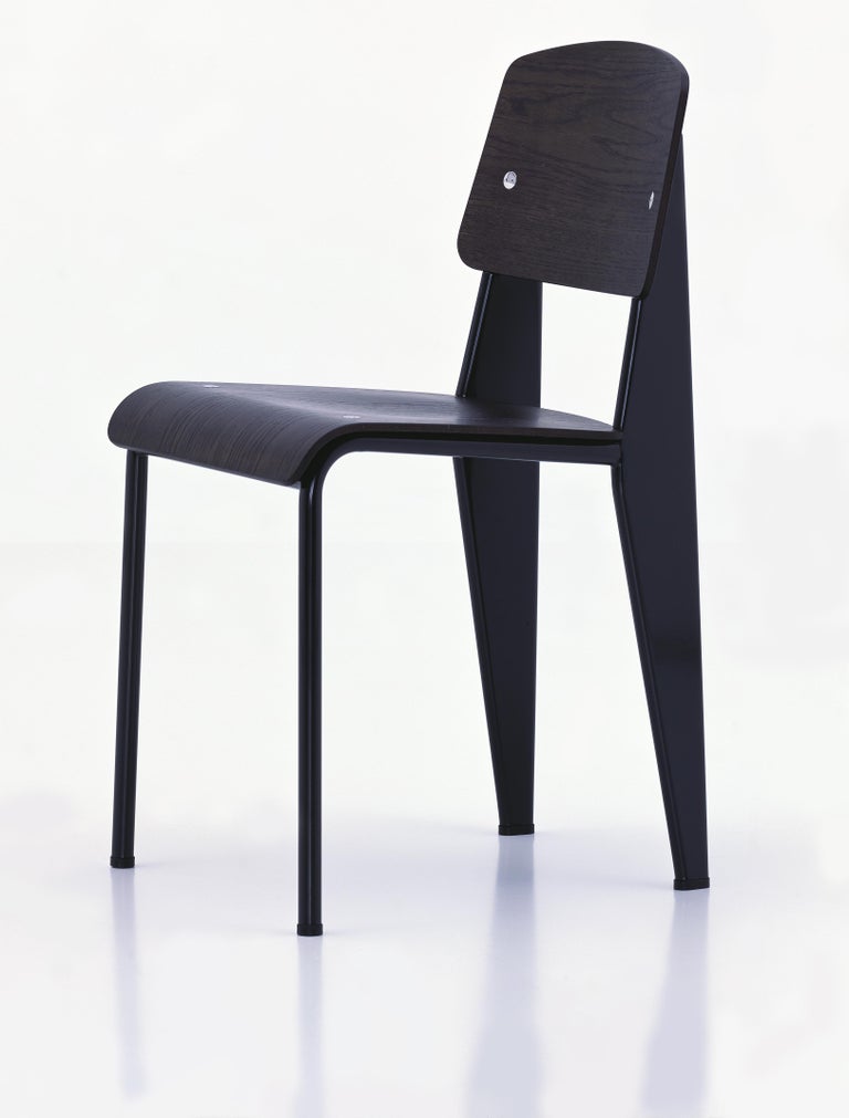 https://a.1stdibscdn.com/jean-prouve-standard-chair-in-natural-oak-and-gray-metal-for-vitra-for-sale-picture-14/f_14472/f_331591421678134440105/Standard_91378_master_master.jpg?width=768