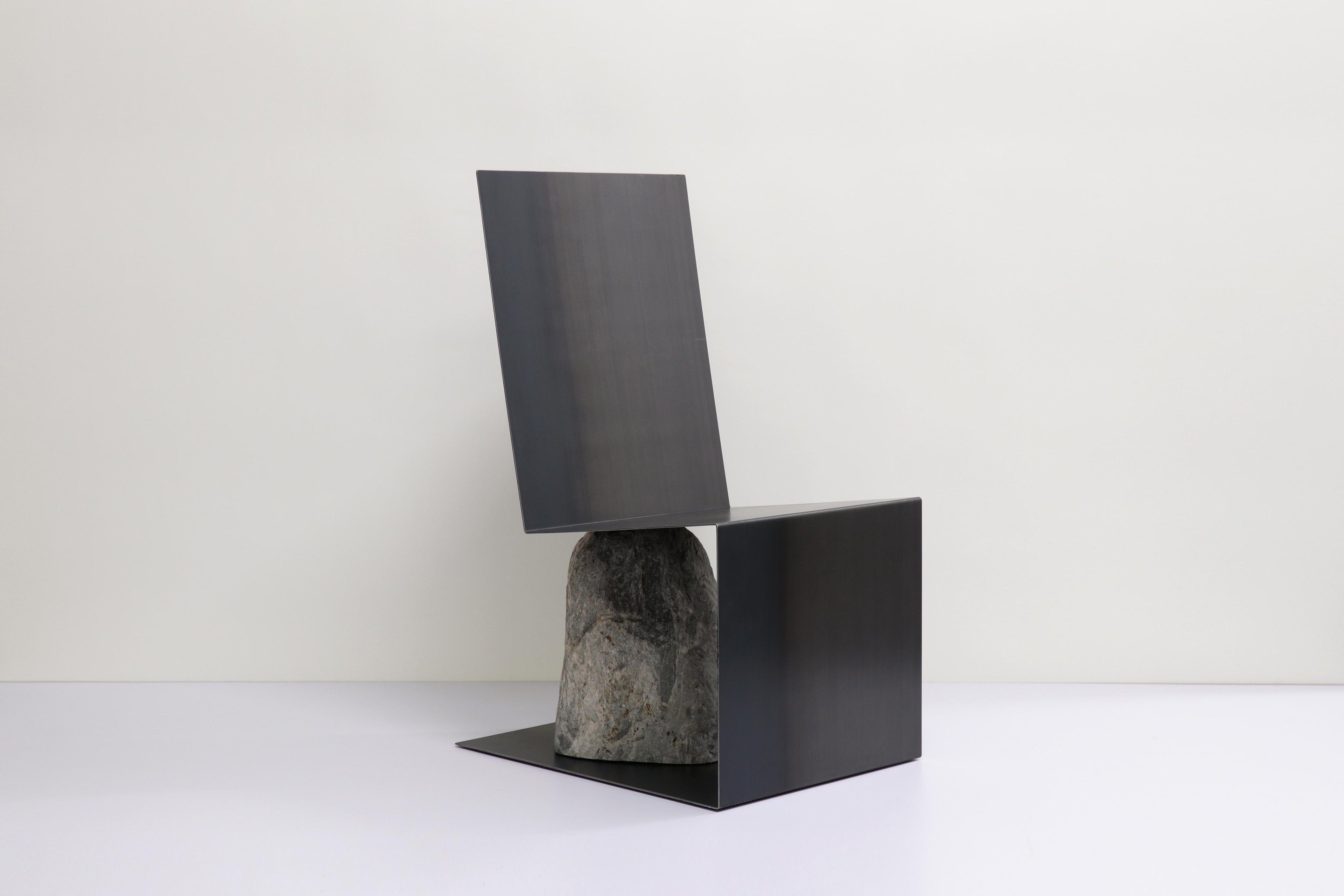 https://a.1stdibscdn.com/steel-and-stone-chair-by-batten-and-kamp-for-sale-picture-16/f_12192/f_319184621704910739250/Steel_and_Stone_lounge_chair_hot_rolled_Edition_4_A_master.jpg