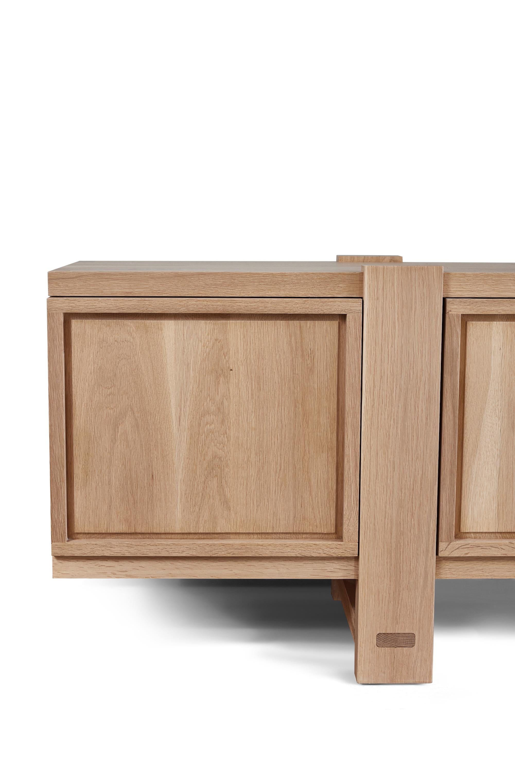 https://a.1stdibscdn.com/lake-media-cabinet-in-white-oak-by-august-abode-for-sale-picture-6/f_56632/f_279757721648415396981/Stefani_Stein_Oct_19th_2020_07_master.jpg