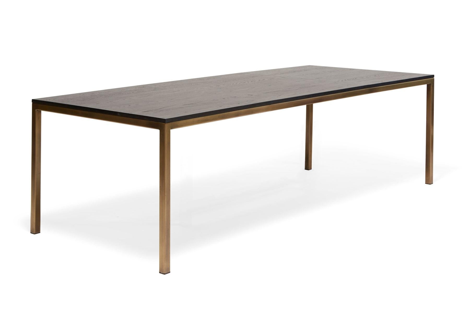 https://a.1stdibscdn.com/ebonized-oak-and-antique-brass-large-dining-table-for-sale-picture-2/f_24923/f_123662811539717486119/StephenKenn_InheritanceCollection_Expanding_DiningTable_7_Squared_web_master.jpg