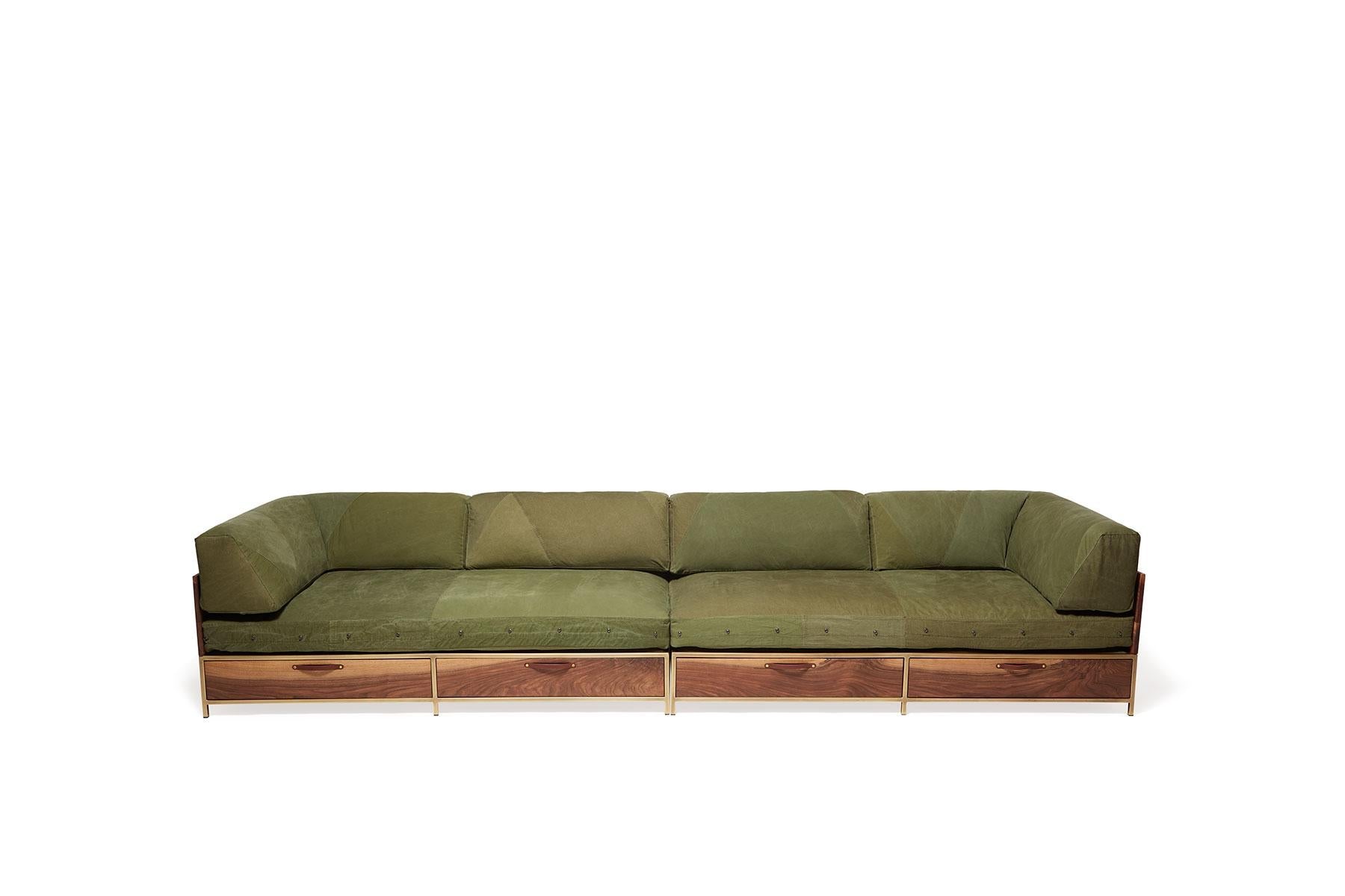 https://a.1stdibscdn.com/vintage-military-canvas-guest-bed-sofa-with-storage-drawers-for-sale-picture-4/f_24923/f_240701521623090923495/StephenKenn_MilitaryCanvas_AntBrass_GuestBed_web_02_master.jpg
