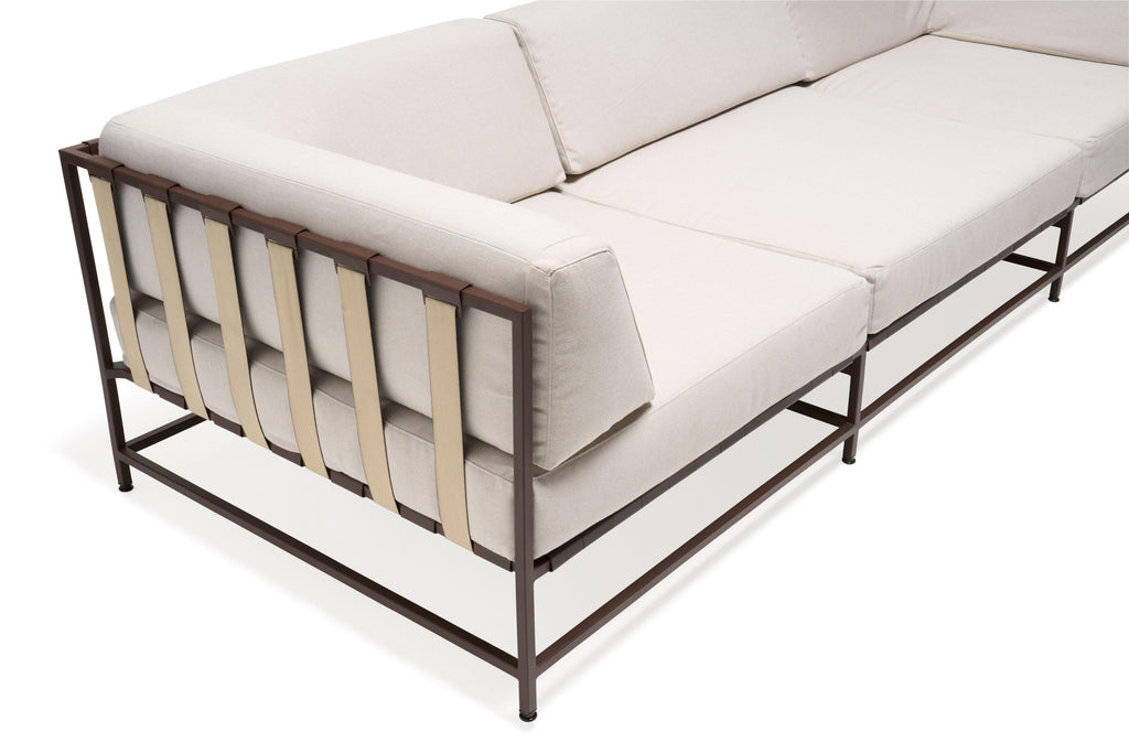 https://a.1stdibscdn.com/outdoor-sunbrella-cream-marbled-rust-sofa-for-sale-picture-6/f_24923/f_400872421717781972540/StephenKenn_Sofa_BlendLinen_MarbledRust_2022_06_web_master.jpg