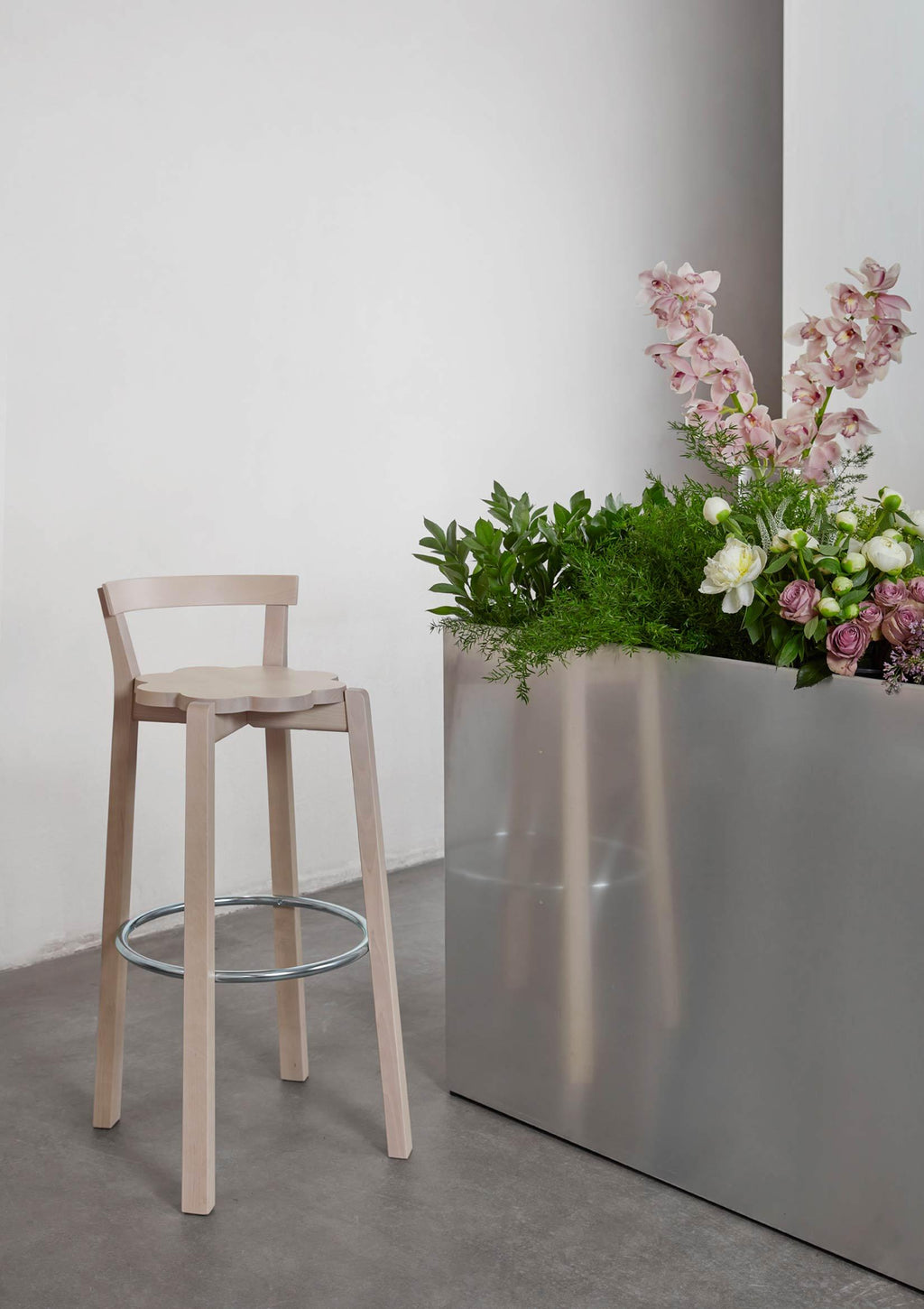 https://a.1stdibscdn.com/natural-blossom-barstool-by-storangen-design-for-sale-picture-6/f_12192/f_339508921682280419257/Storangen_03b_master.jpg