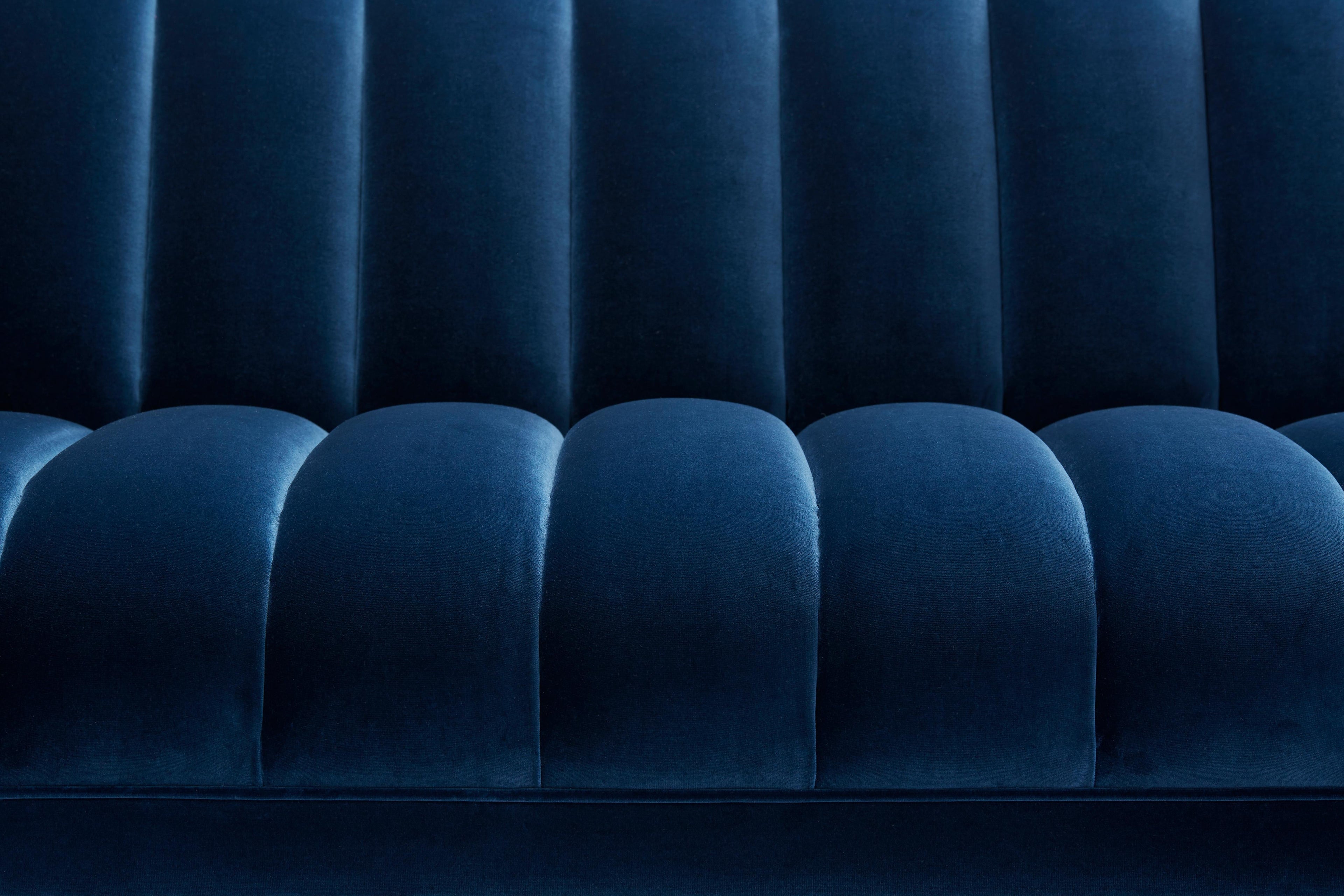 https://a.1stdibscdn.com/contemporary-fleure-3-seat-sofa-in-blue-velvet-with-brass-oak-walnut-legs-for-sale-picture-5/f_27813/f_209877921602773365246/StuartScott_Fleure_3_Seater_Sofa6375_FIN_master.jpg