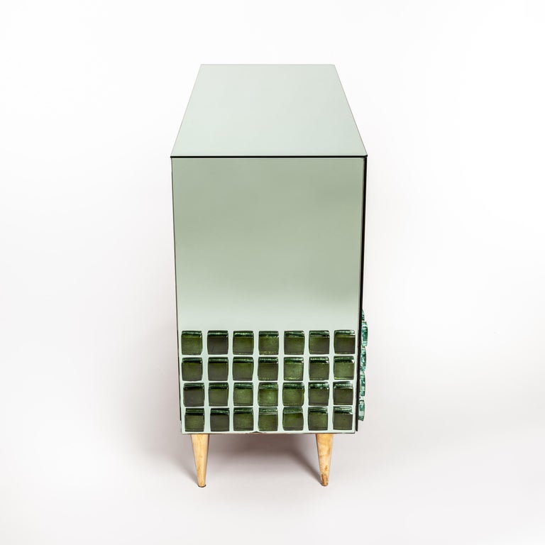 https://a.1stdibscdn.com/italian-studio-made-mirrored-emerald-green-cabinet-hand-cast-opal-glass-stones-for-sale-picture-3/f_24383/f_469677321759934289677/StudioNo5_1861_Bearbeitet_master.jpg?width=768