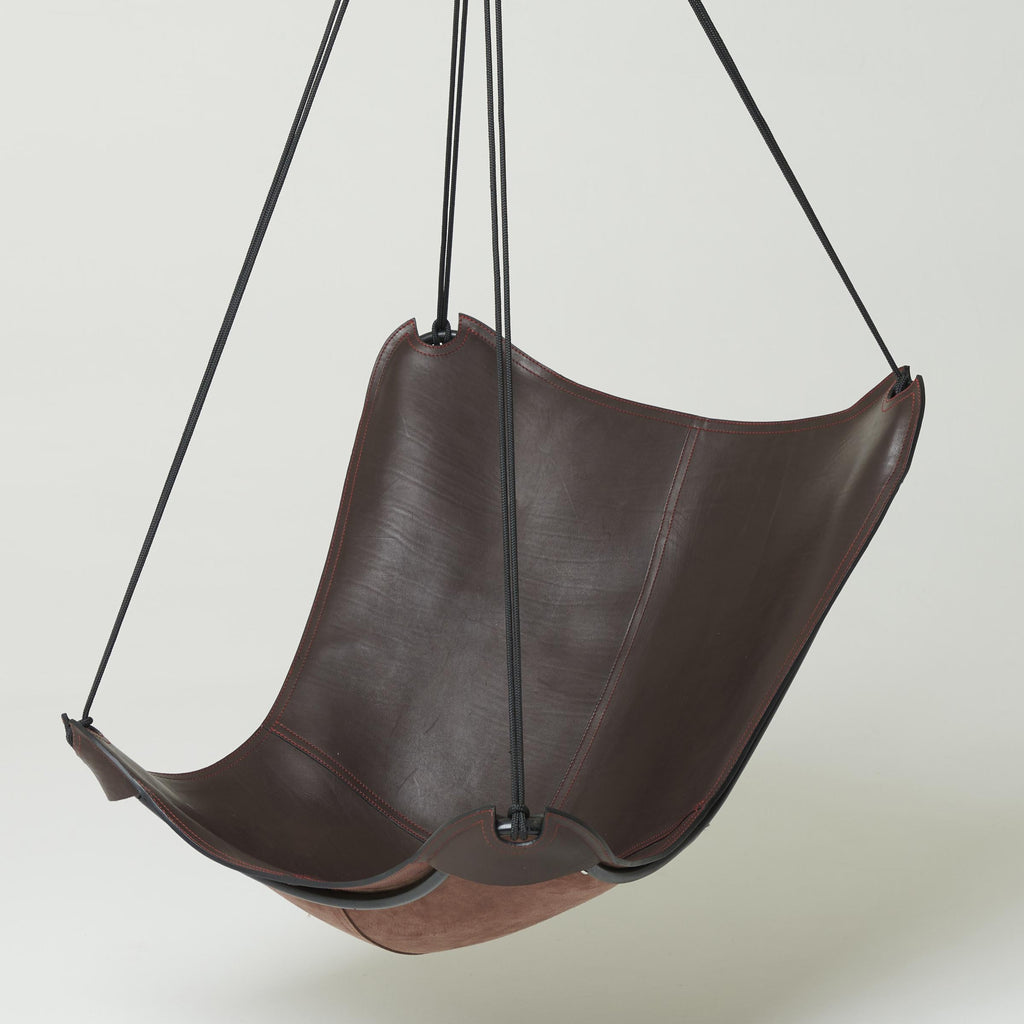 https://a.1stdibscdn.com/a-modern-take-on-the-butterfly-chair-now-hanging-chair-for-sale-picture-2/f_32773/f_338052221681472932380/Studio_Stirling_ButterFLY_Swing_Seat_1a_deep_etch_master.jpg