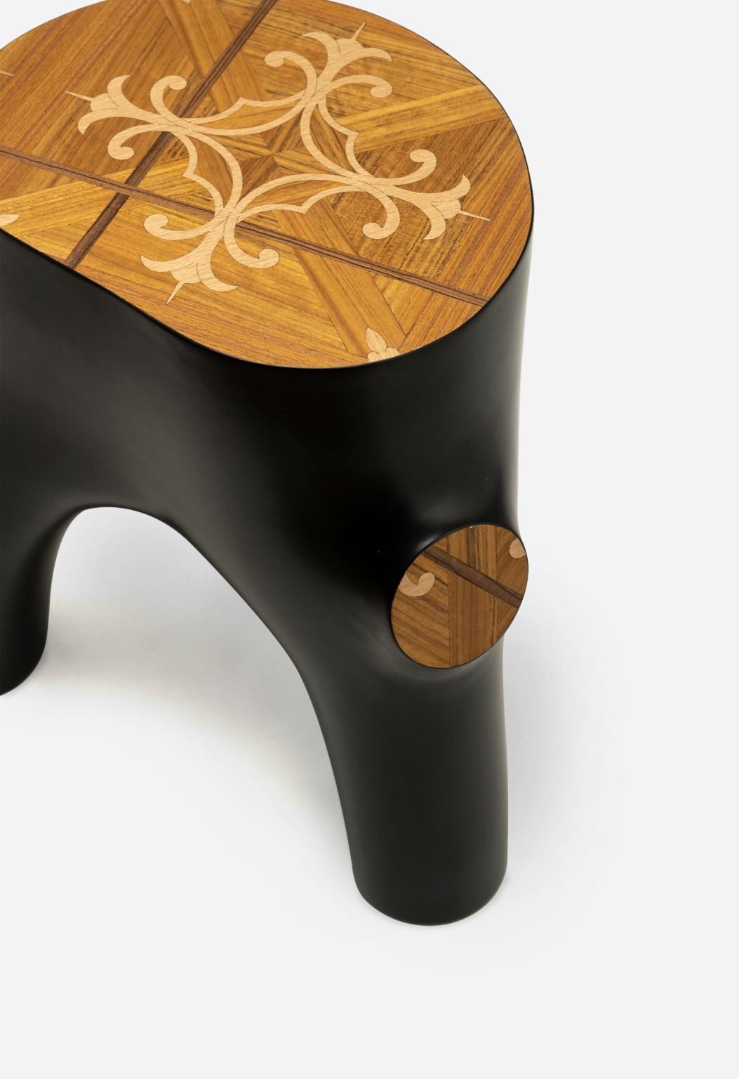 https://a.1stdibscdn.com/21st-century-side-tables-marcantonio-inlay-wood-scapin-lacquered-black-for-sale-picture-2/f_54982/f_238873421621704411304/Stump_2_detail_SCAPIN_COLLEZIONI_master.jpg