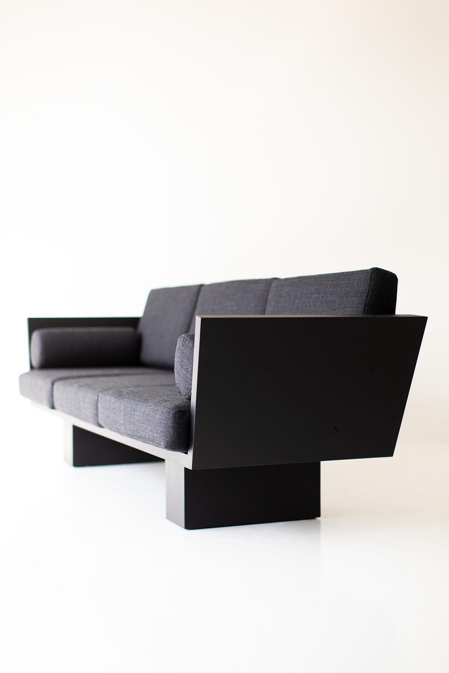 https://a.1stdibscdn.com/suelo-modern-black-sofa-for-sale-picture-8/f_9720/1600440512551/Suelo_Black_Modern_Sofa_1020_08_master.jpg