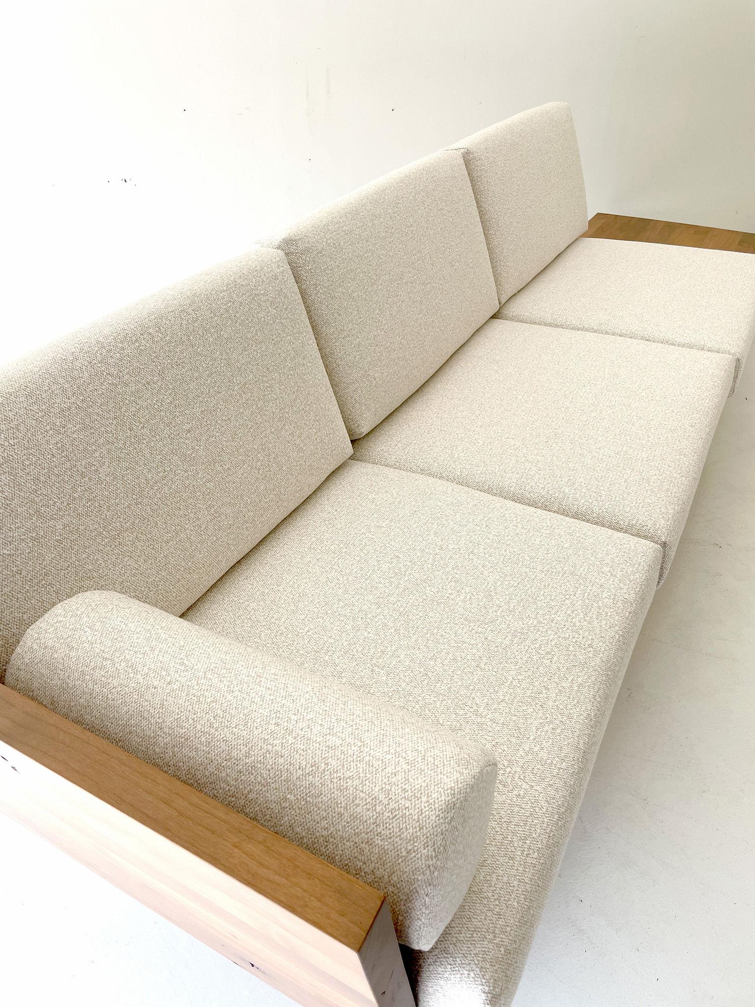 https://a.1stdibscdn.com/suelo-modern-wood-sofa-with-plinth-base-for-sale-picture-7/f_9720/f_252039321752681847270/Suelo_Modern_Sofa_Plinth_06_master.jpg