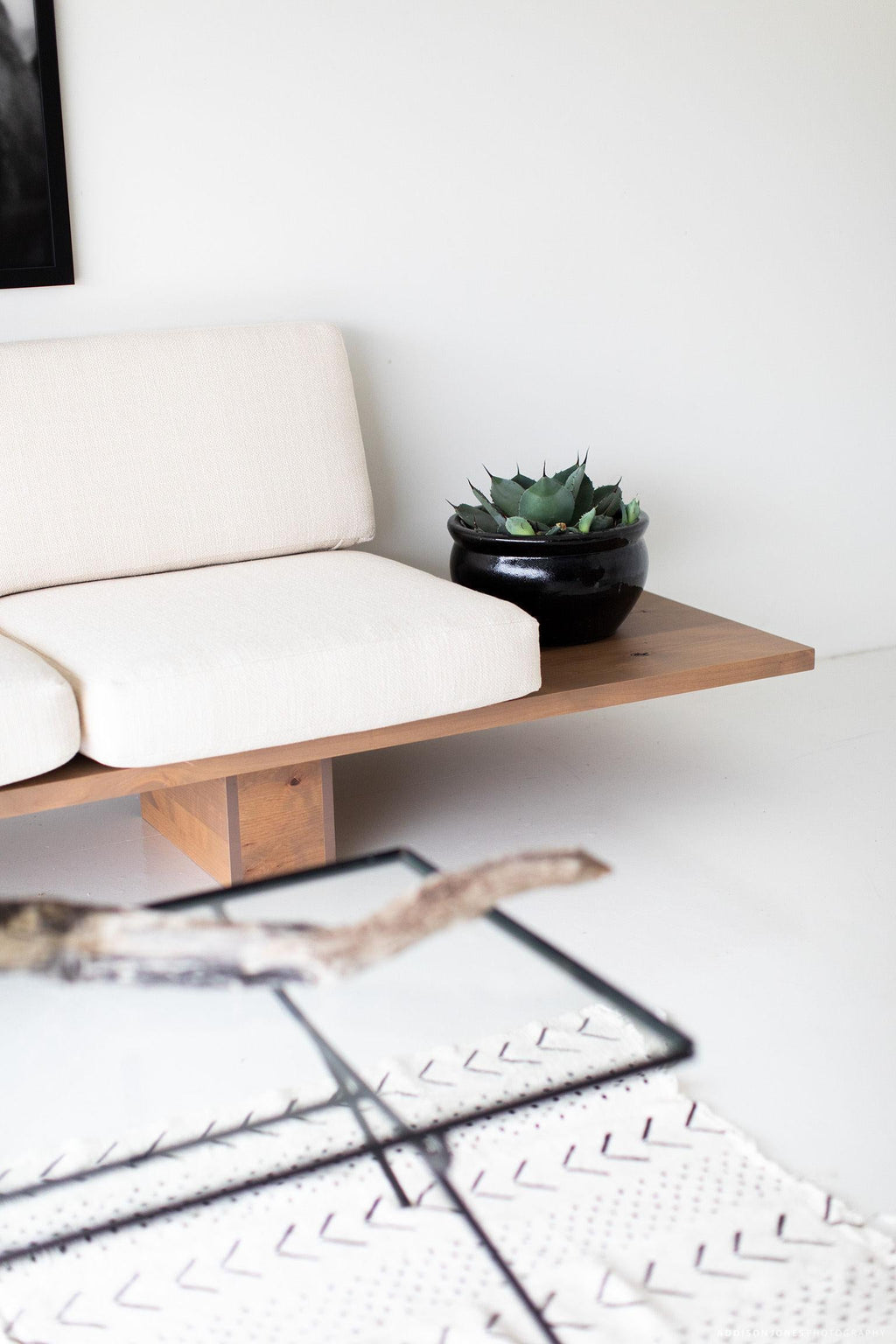 https://a.1stdibscdn.com/suelo-modern-wood-sofa-for-sale-picture-7/f_9720/1584464612714/Suelo_Modern_Wood_Sofa_07_master.jpg