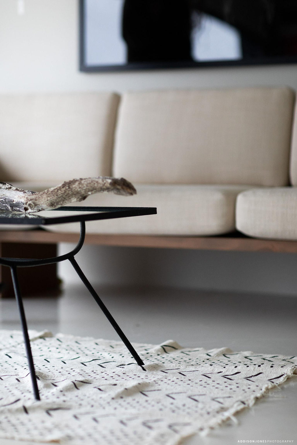 https://a.1stdibscdn.com/suelo-modern-wood-sofa-for-sale-picture-9/f_9720/1584464615948/Suelo_Modern_Wood_Sofa_09_master.jpg