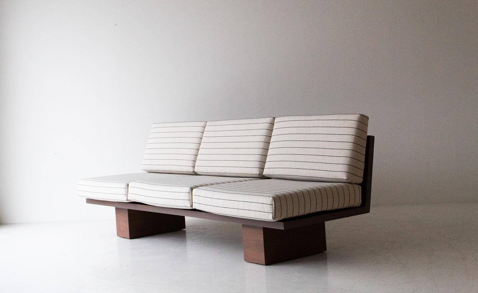 https://a.1stdibscdn.com/suelo-outdoor-armless-sofa-for-sale-picture-6/f_9720/f_275006421645626405442/Suelo_Outdoor_Armless_Sofa_06_master.jpg