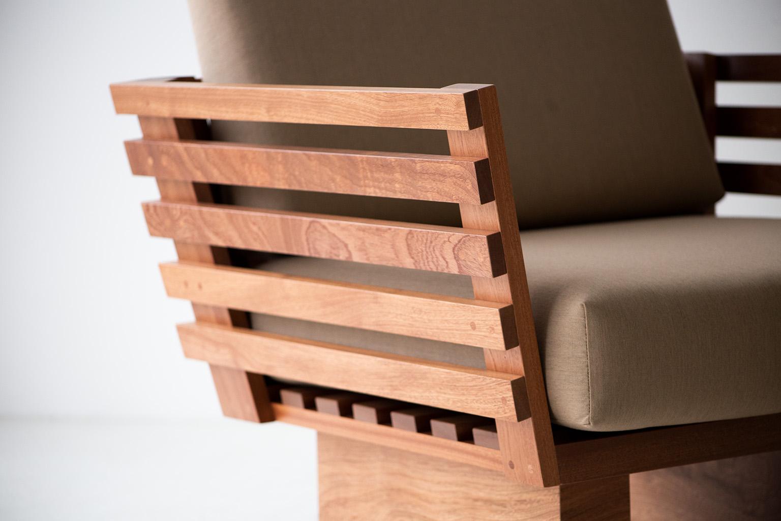 https://a.1stdibscdn.com/suelo-slatted-outdoor-lounge-chair-for-sale-picture-2/f_9720/f_279221921648062624354/Suelo_Slatted_Outdoor_Lounge_Chair_02_master.jpg