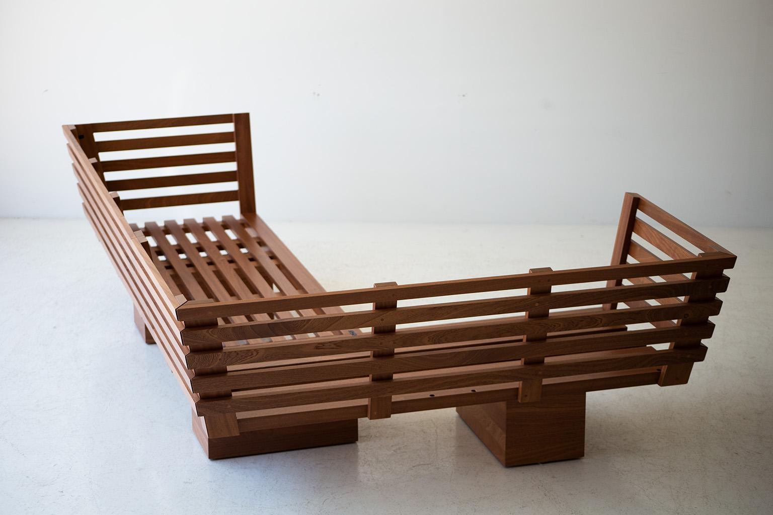 https://a.1stdibscdn.com/suelo-slatted-outdoor-sectional-for-sale-picture-4/f_9720/f_308487521665755574927/Suelo_Slatted_Outdoor_Sectional_04_master.jpg