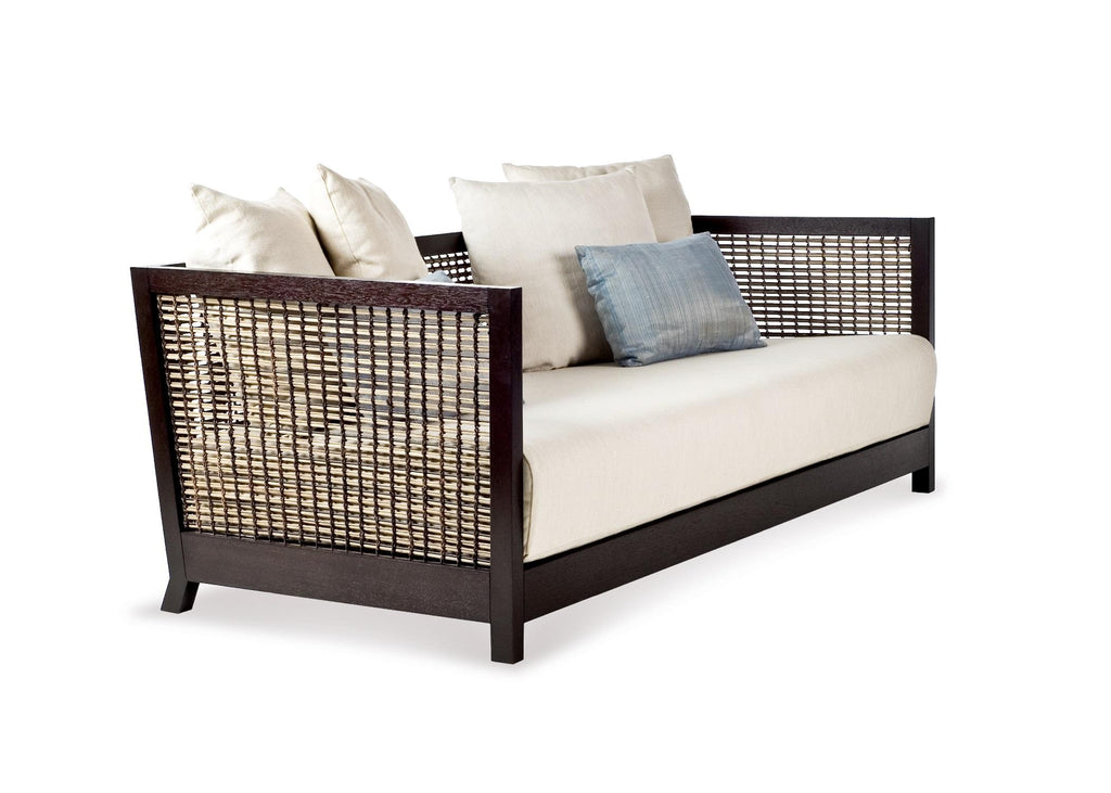 https://a.1stdibscdn.com/maple-lowback-suzy-wong-loveseat-by-kenneth-cobonpue-for-sale-picture-2/f_12192/f_327870121676479982234/Suzy_Wong_Loveseat_low_back_master.jpg