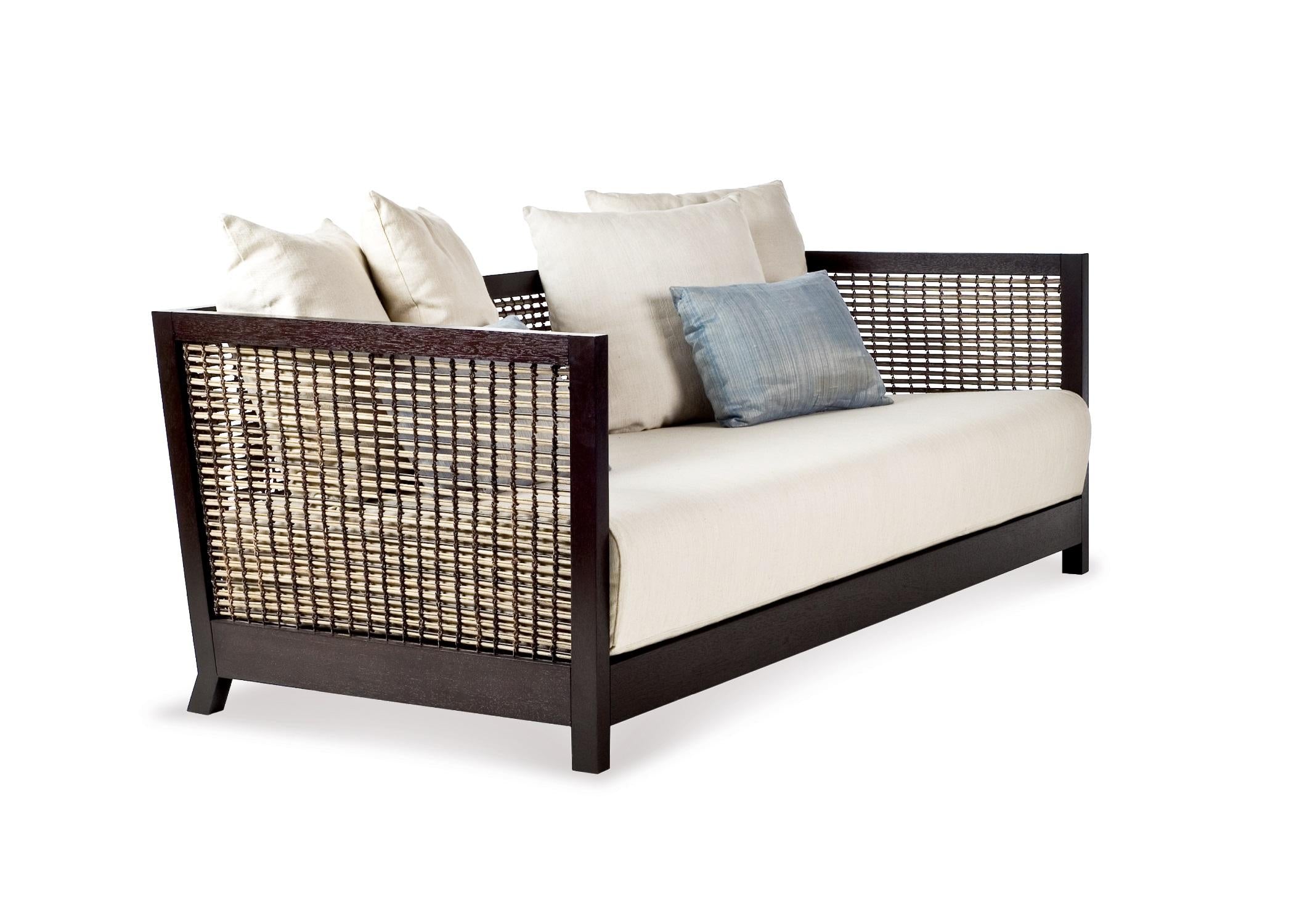 https://a.1stdibscdn.com/maple-lowback-suzy-wong-loveseat-by-kenneth-cobonpue-for-sale-picture-2/f_12192/f_327870121676479982234/Suzy_Wong_Loveseat_low_back_master.jpg