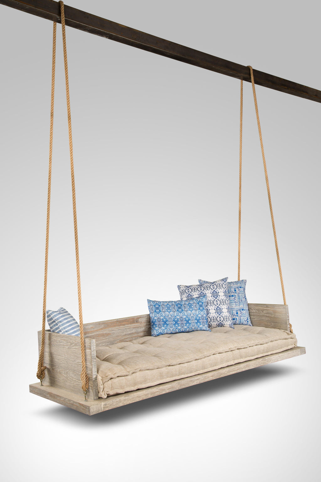 https://a.1stdibscdn.com/pitch-pine-grey-stained-outdoor-swing-sofa-with-egyptian-style-upholstery-for-sale-picture-4/f_58022/f_258568521647256759615/Swing_Me_Sofa_master.jpg
