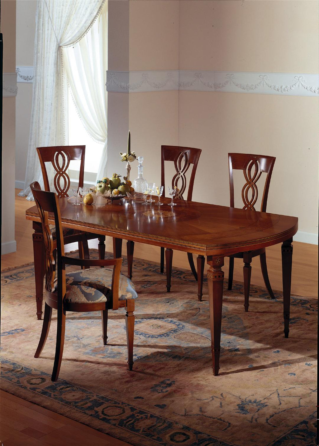 https://a.1stdibscdn.com/classic-by-carpanelli-i-capitelli-extendible-table-for-sale-picture-4/f_55452/f_234963121619185391574/T492_tavolo_master.JPG