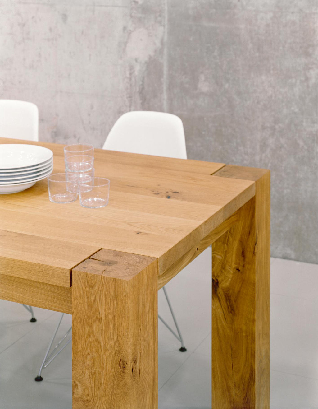 https://a.1stdibscdn.com/e15-bigfoot-table-by-philipp-mainzer-for-sale-picture-6/12330573/f_152593711561713671651/TA04_BIGFOOT_detail_master.jpg