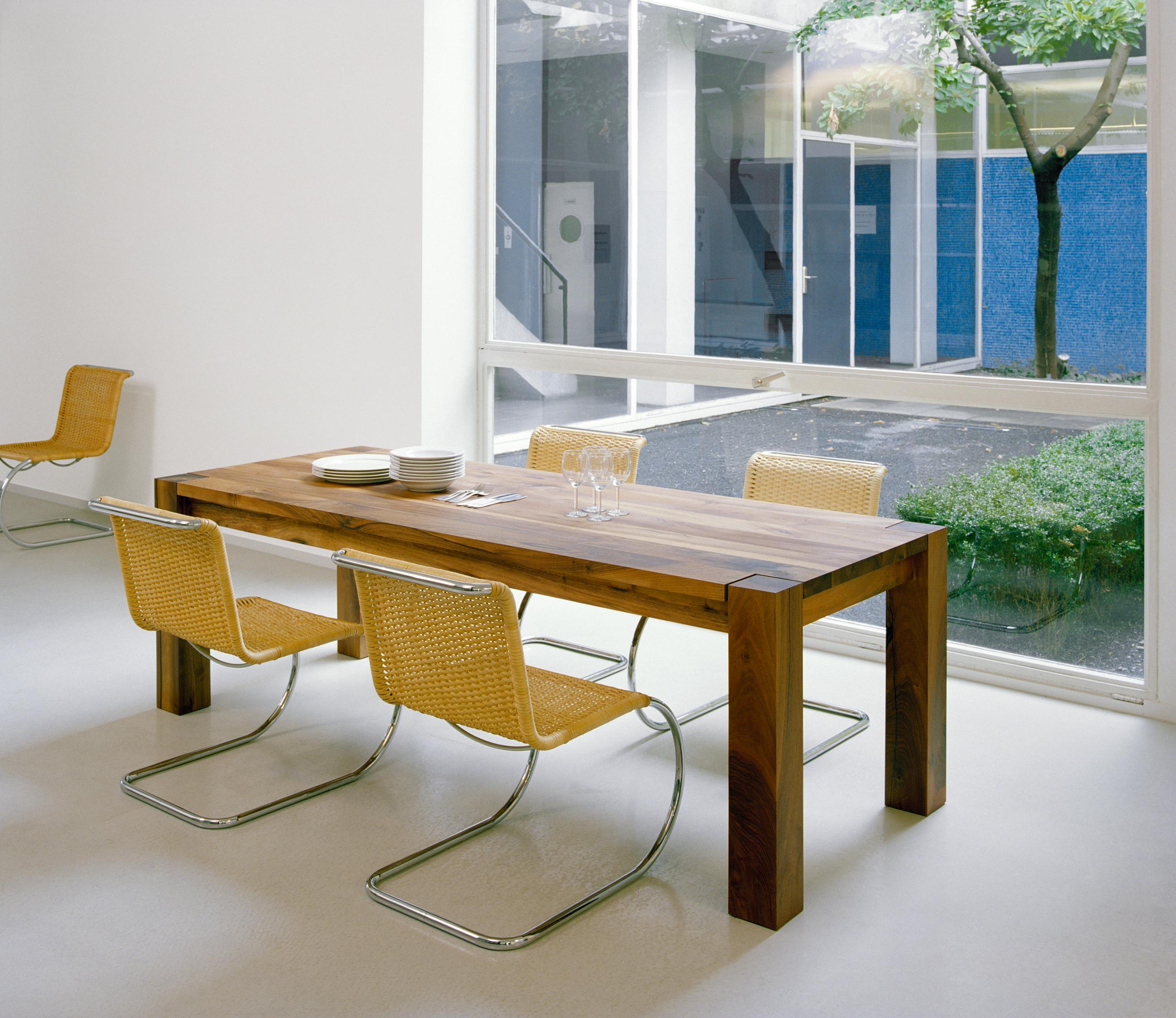 https://a.1stdibscdn.com/e15-bigfoot-table-by-philipp-mainzer-for-sale-picture-4/12330573/f_152593711561713658812/TA04_BIGFOOT_walnut_master.jpg