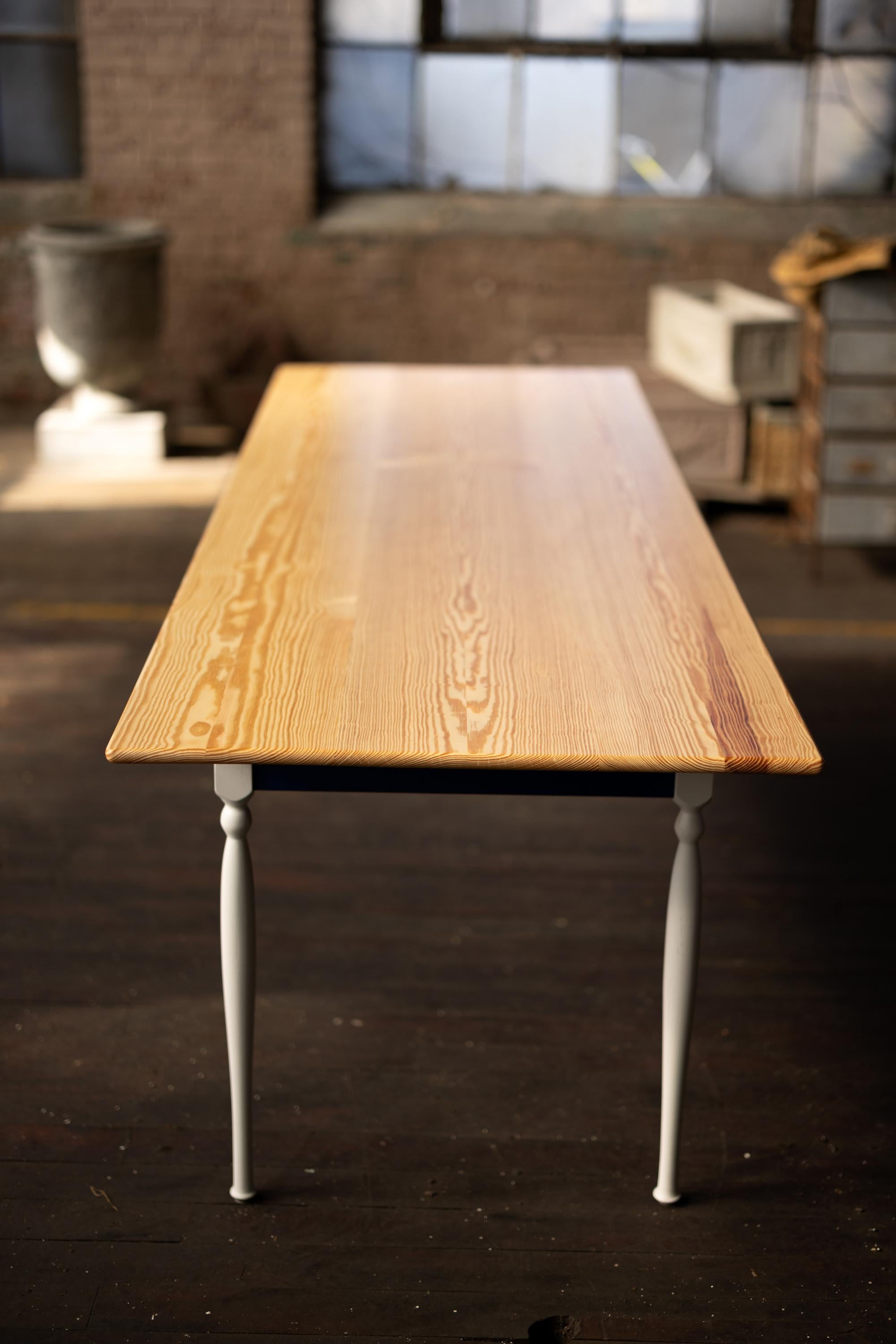 https://a.1stdibscdn.com/pine-farm-table-with-turned-legs-by-alabama-sawyer-for-sale-picture-3/f_43982/f_431688621736963635045/TABLE_FARM_PINE115_final_3000px_master.jpg