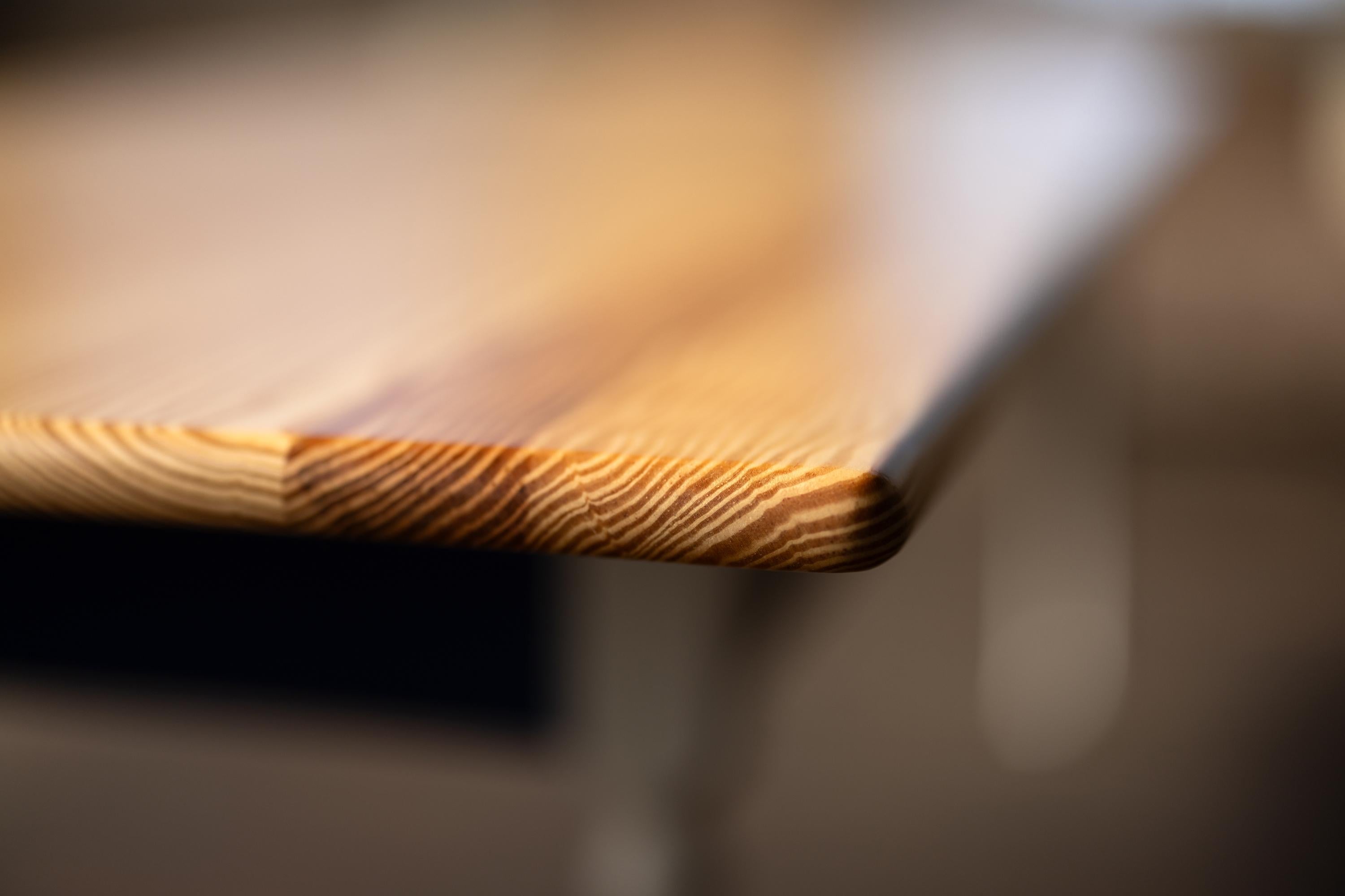 https://a.1stdibscdn.com/pine-farm-table-with-turned-legs-by-alabama-sawyer-for-sale-picture-6/f_43982/f_431688621736963634805/TABLE_FARM_PINE122_final_3000px_master.jpg