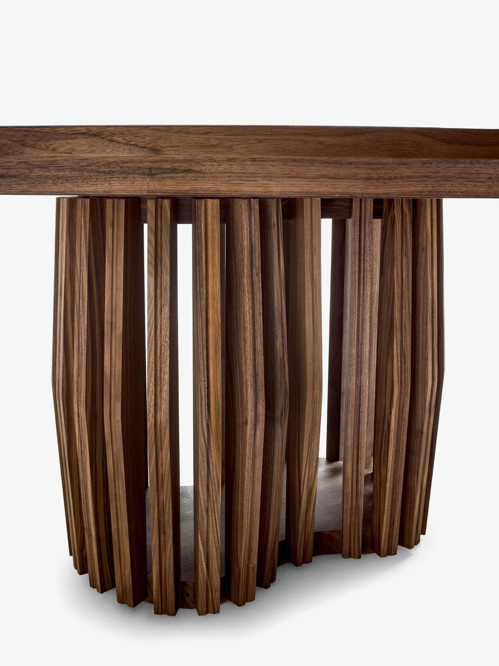 https://a.1stdibscdn.com/solid-walnut-round-table-with-marble-lazy-susan-for-sale-picture-2/f_27693/f_304783021663524857886/TAVOLI_SHANG_WOOD_03_01_master.jpg