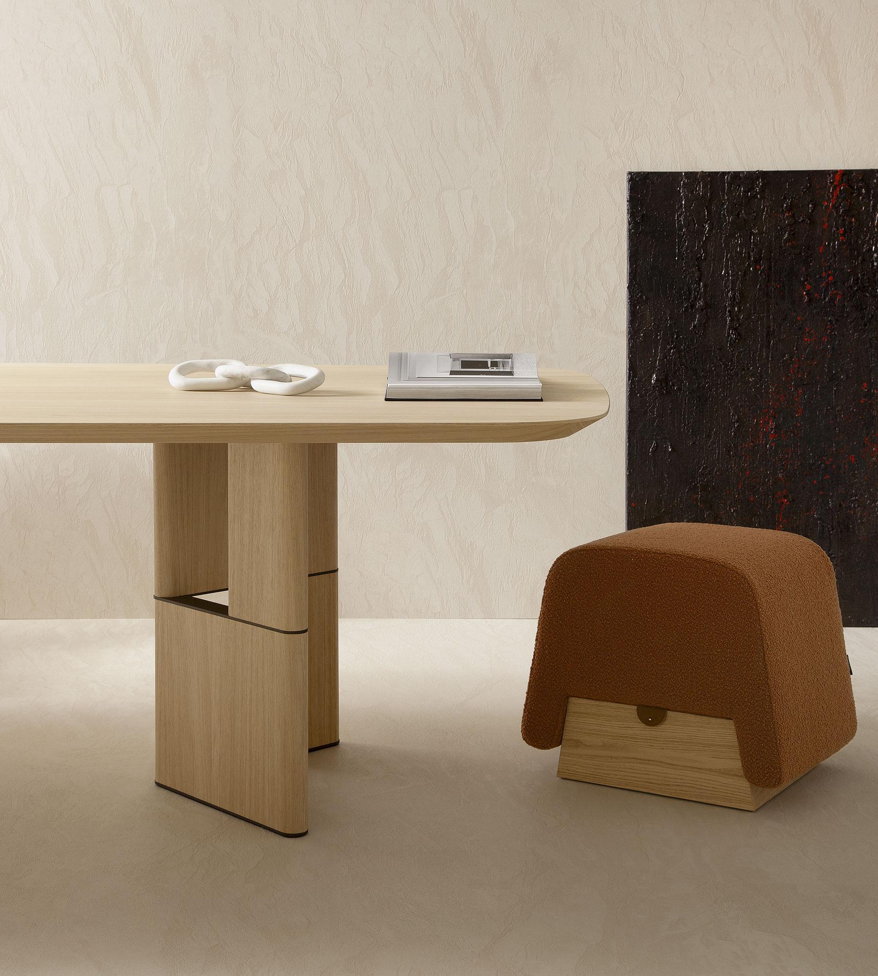 https://a.1stdibscdn.com/tetris-oak-dining-table-10-seats-by-morica-design-for-sale-picture-4/f_12192/f_449155821746635987241/TET_DI_RN_RN_MB_sambiente03_1800x2000_master.jpg