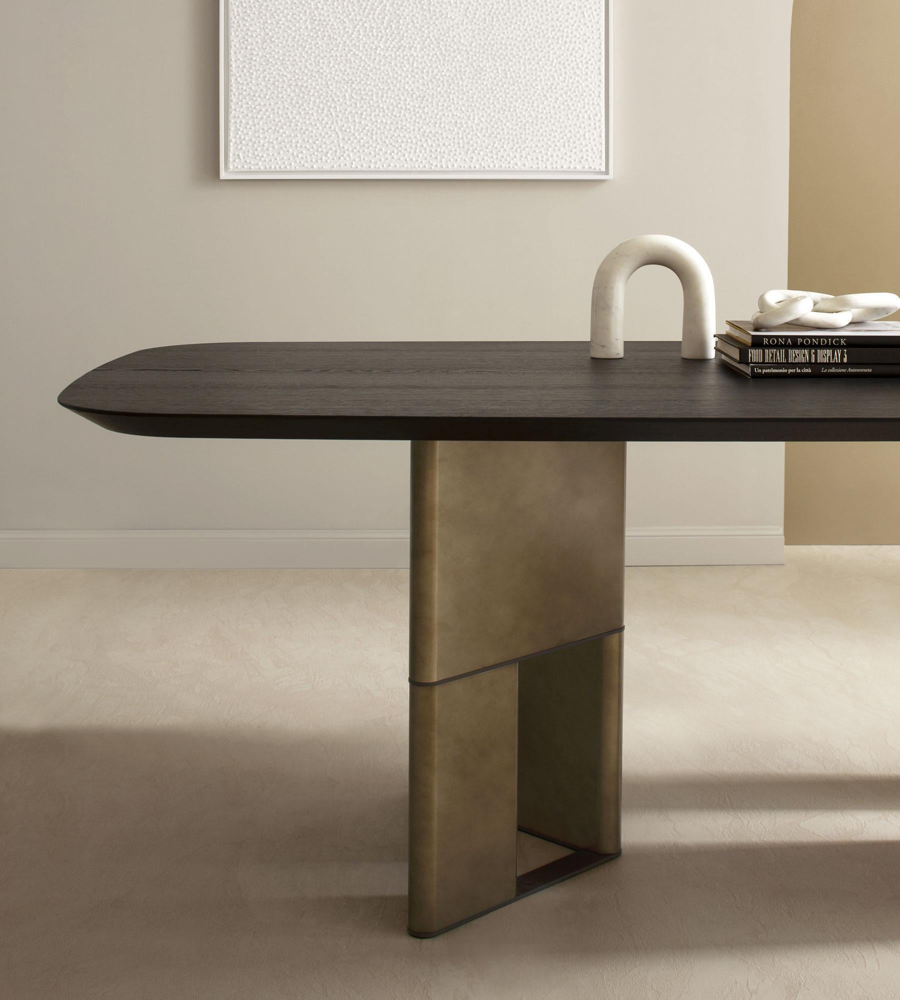 https://a.1stdibscdn.com/tetris-laguna-oak-and-bronze-dining-table-10-seats-by-morica-design-for-sale-picture-4/f_12192/f_449157121746636470309/TET_DM_RL_BO_MB_sambiente03_1800x2000_master.jpg