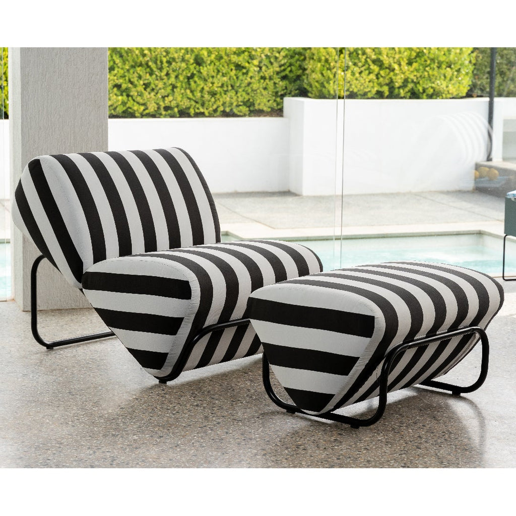 https://a.1stdibscdn.com/outdoor-trend-module-lounge-and-footstool-designed-in-1970-for-sale-picture-2/f_66742/1672809543237/THBROWN_Outdoor_Trend_Module_Lounge_and_Foot_stool_Photographer_by_Dorky_org.jpg