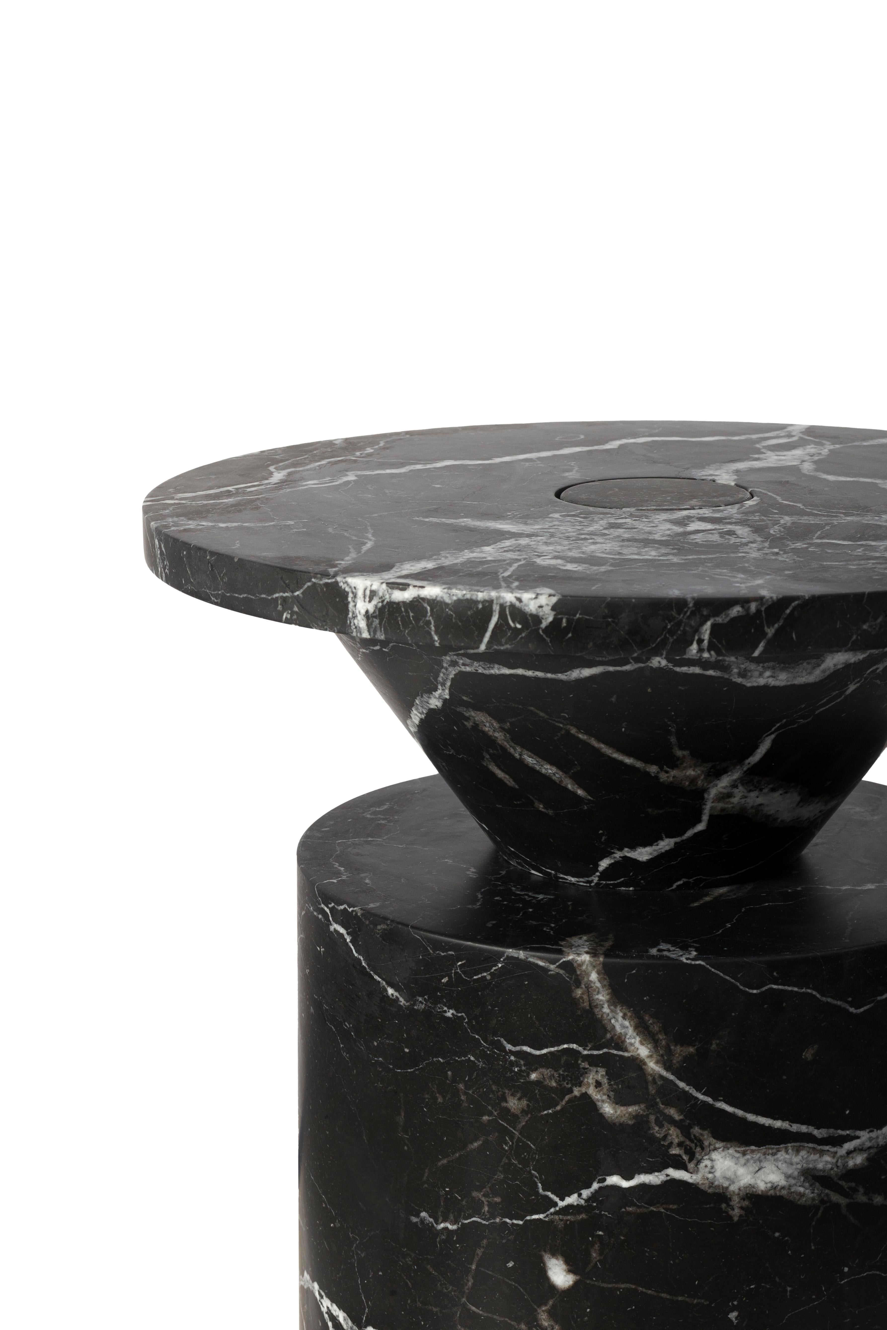 https://a.1stdibscdn.com/new-modern-side-table-in-black-marquinia-marble-creator-chekerdjian-stock-for-sale-picture-3/f_28003/f_438863021741073828804/TOTEM_03_master.jpg