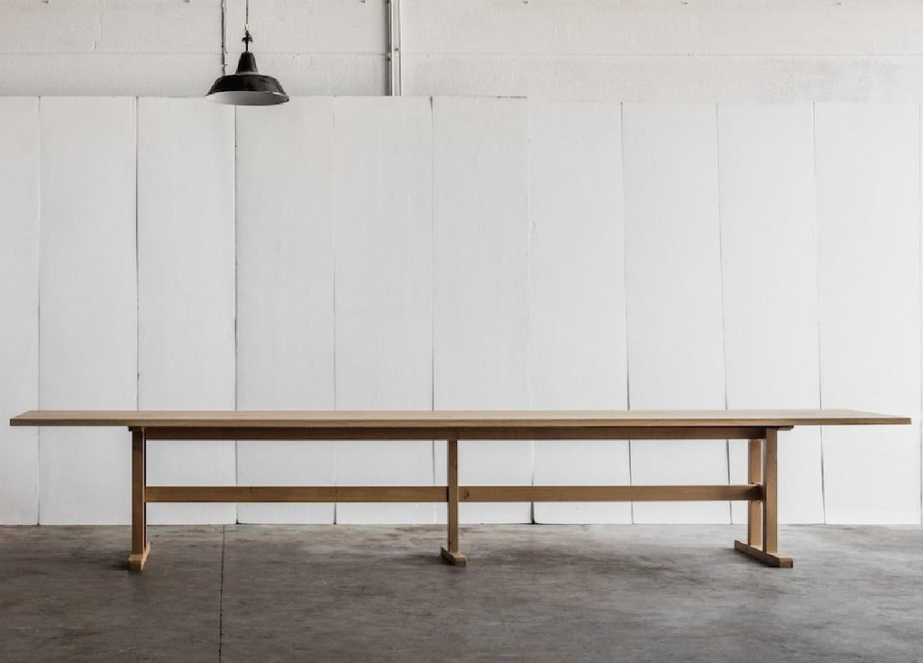 https://a.1stdibscdn.com/16-6-handcrafted-dining-table-offered-in-oak-for-sale-picture-3/f_27693/f_321720721673451889799/TRAPPIST_table_3_master.jpeg