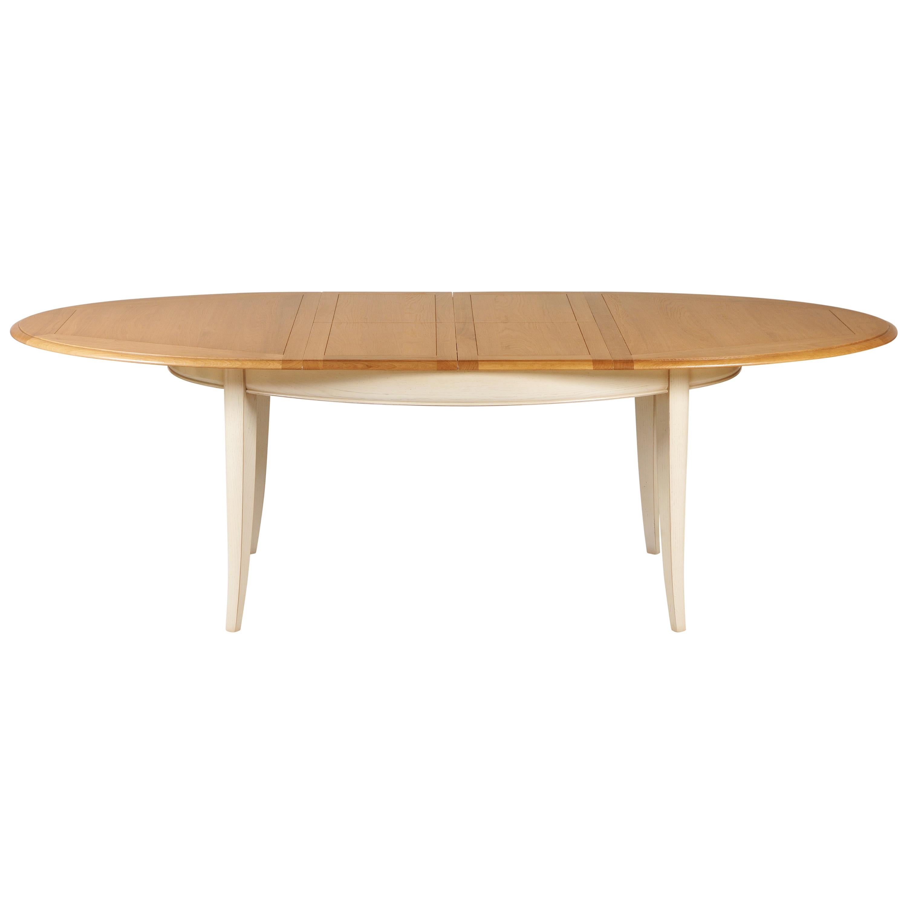 https://a.1stdibscdn.com/oval-extensible-dining-table-in-solid-oak-in-a-french-countryside-style-for-sale-picture-2/f_57342/f_256699021633960799385/TRA_5703CCBC_Table_ovale_2_allonges_ch_ne_cannelle_et_blanc_cr_me_profil_d_pli_e_2_allonges_3000x3000_master.jpg
