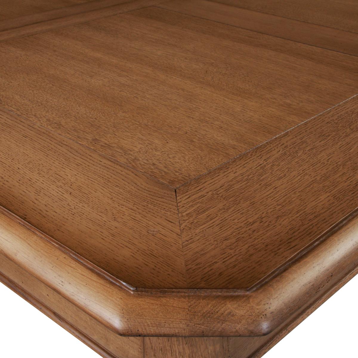 https://a.1stdibscdn.com/french-tradition-extensible-square-dining-table-chestnut-stained-for-sale-picture-7/f_57342/f_313226821668524974143/TRA_5705CCH_Table_carr_e_ch_ne_ch_taigne_d_tail_bec_de_corbin_master.jpeg