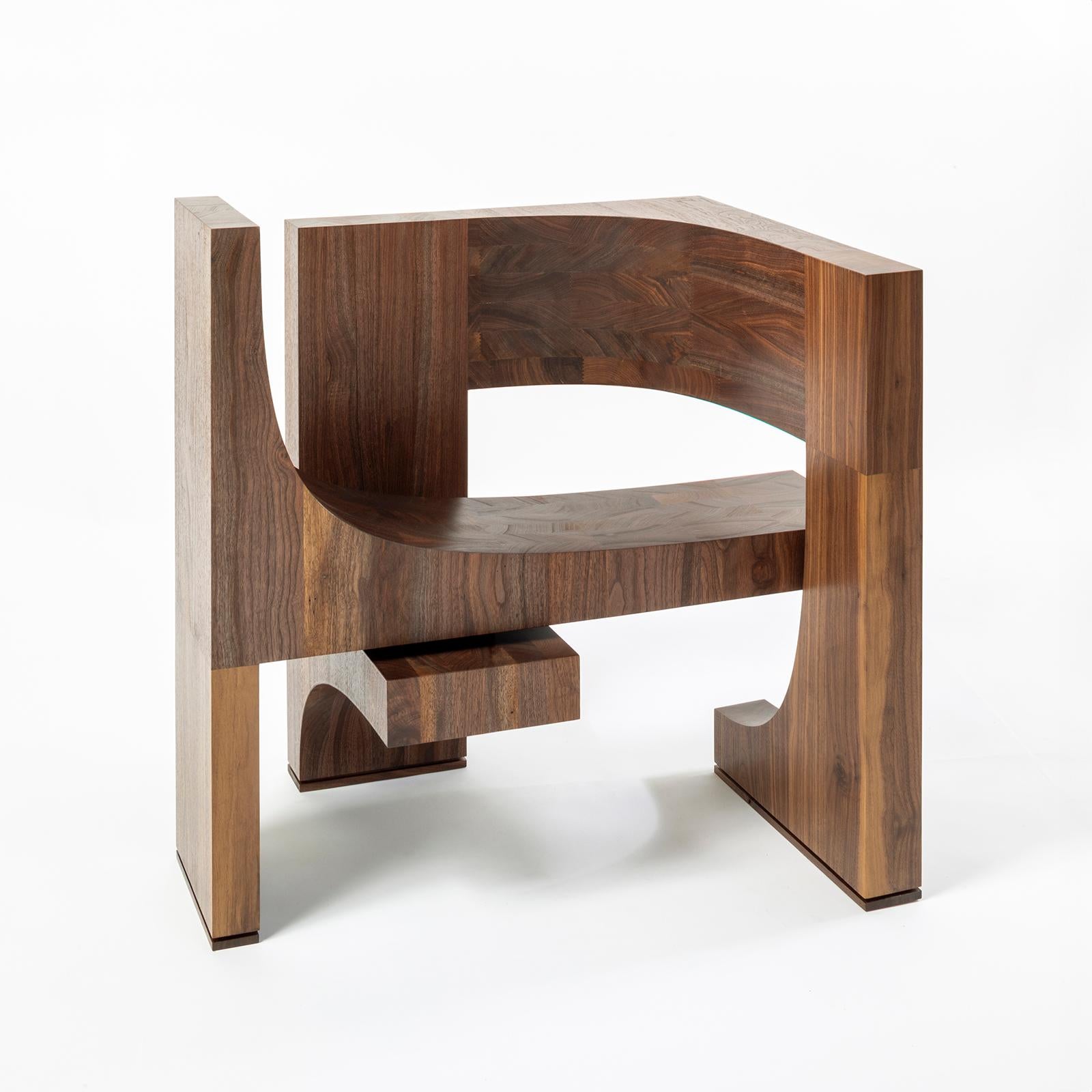 https://a.1stdibscdn.com/epoca-sculptural-armchair-in-solid-walnut-hand-made-in-italy-for-sale-picture-3/f_20243/f_402147121718648632307/TRESPOLO_EPOCA02_PH_SERENA_ELLER_master.jpg