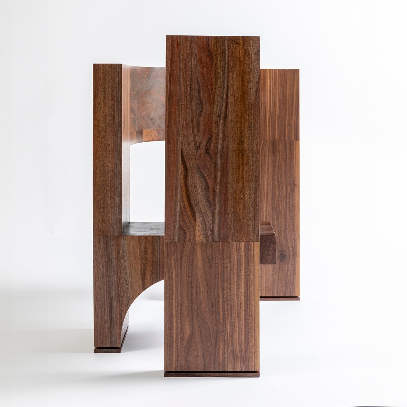 https://a.1stdibscdn.com/epoca-sculptural-armchair-in-solid-walnut-hand-made-in-italy-for-sale-picture-7/f_20243/f_402147121718648632763/TRESPOLO_EPOCA06_PH_SERENA_ELLER_master.jpg