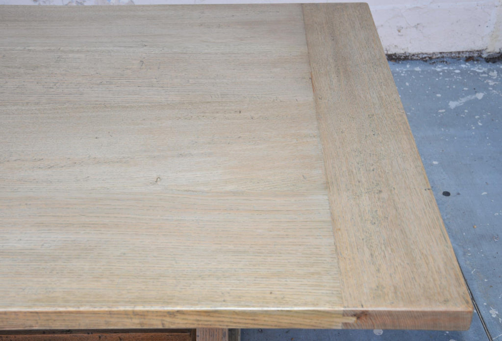 https://a.1stdibscdn.com/custom-farm-table-in-white-oak-built-to-order-by-petersen-antiques-for-sale-picture-9/f_8065/1591271736290/TT19_11_master.jpg