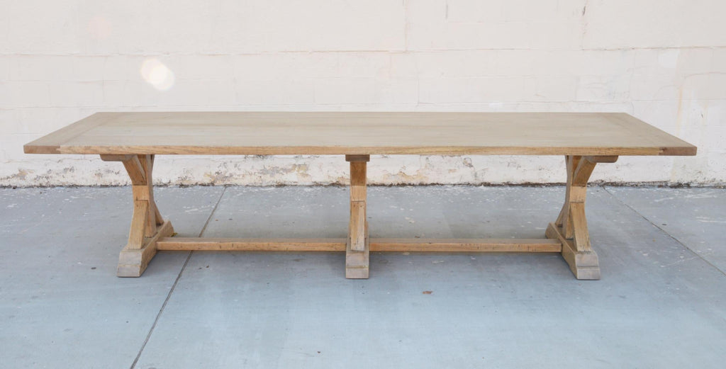 https://a.1stdibscdn.com/custom-farm-table-in-white-oak-built-to-order-by-petersen-antiques-for-sale-picture-3/f_8065/1591271741116/TT19_7_master.jpg