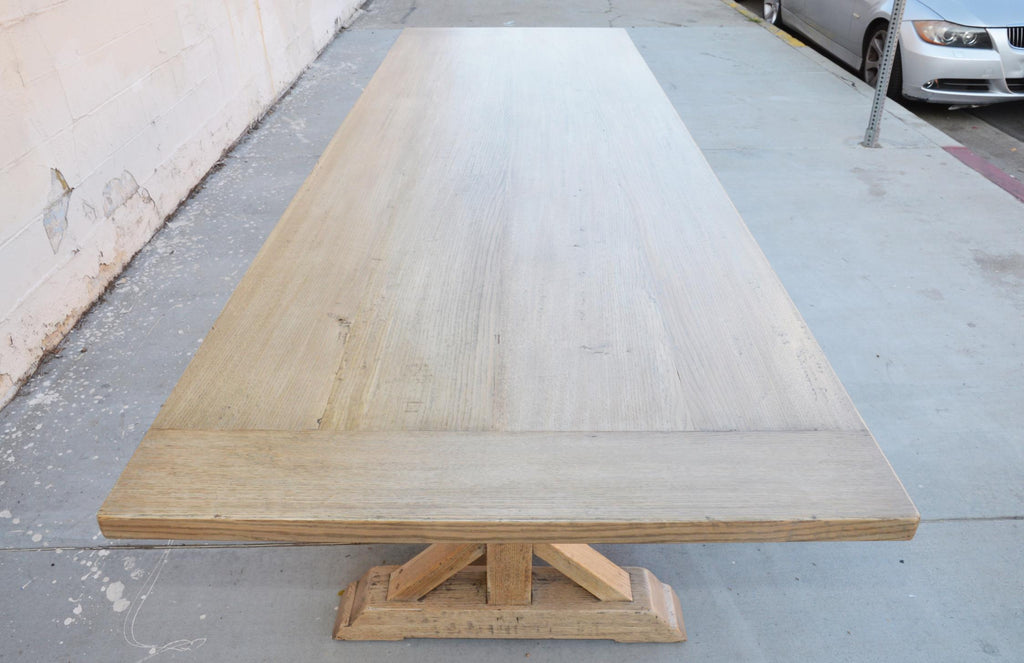 https://a.1stdibscdn.com/custom-farm-table-in-white-oak-built-to-order-by-petersen-antiques-for-sale-picture-6/f_8065/1591271733345/TT19_9_master.jpg