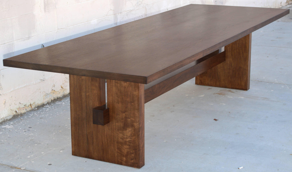 https://a.1stdibscdn.com/black-walnut-trestle-table-custom-made-by-petersen-antiques-for-sale-picture-2/f_8065/f_346048221685951449091/TT22c_master.jpg