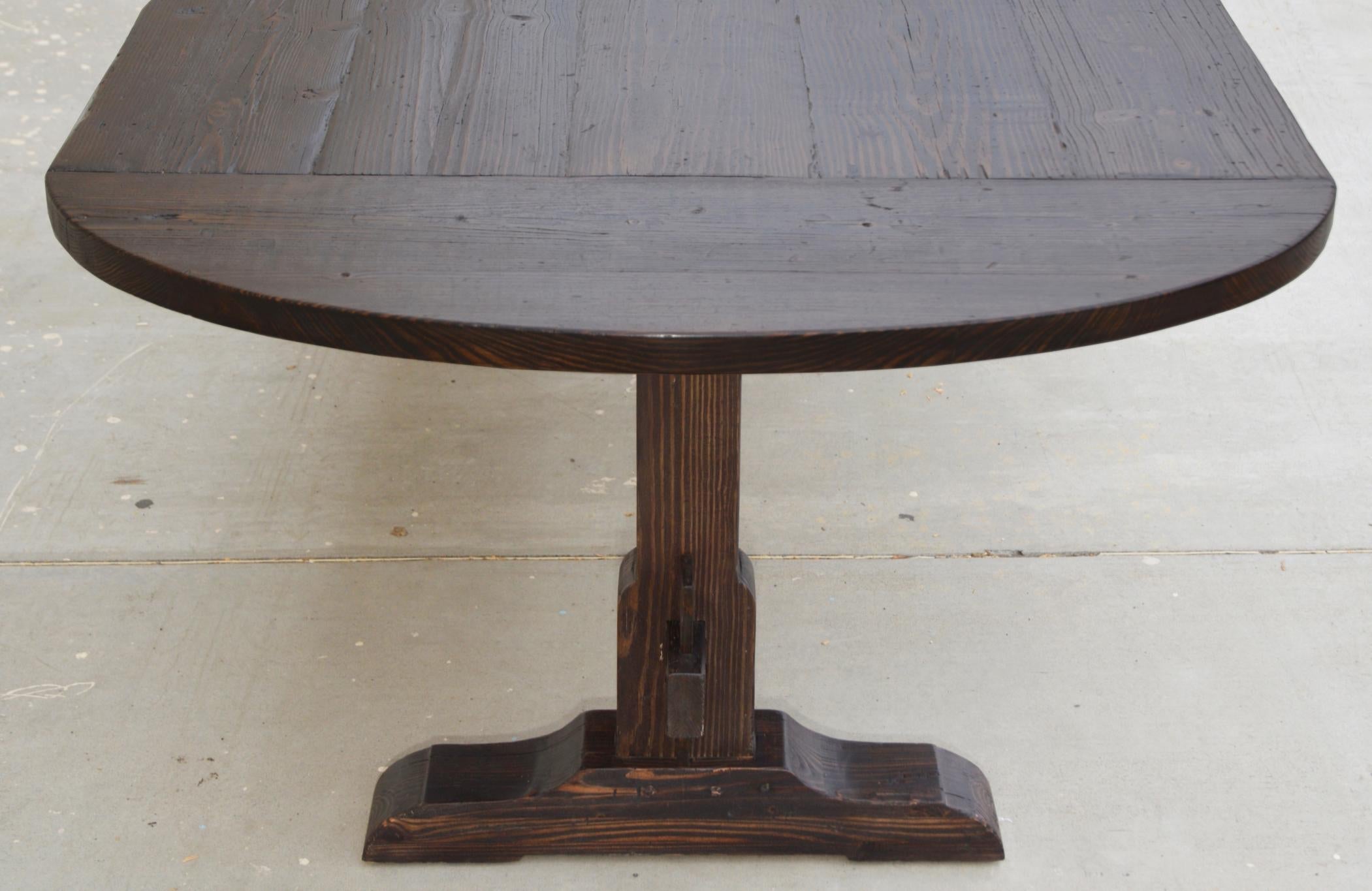 https://a.1stdibscdn.com/racetrack-trestle-table-made-from-reclaimed-pine-for-sale-picture-6/f_8065/f_156713011564595539865/TT2RT_5_master.jpg