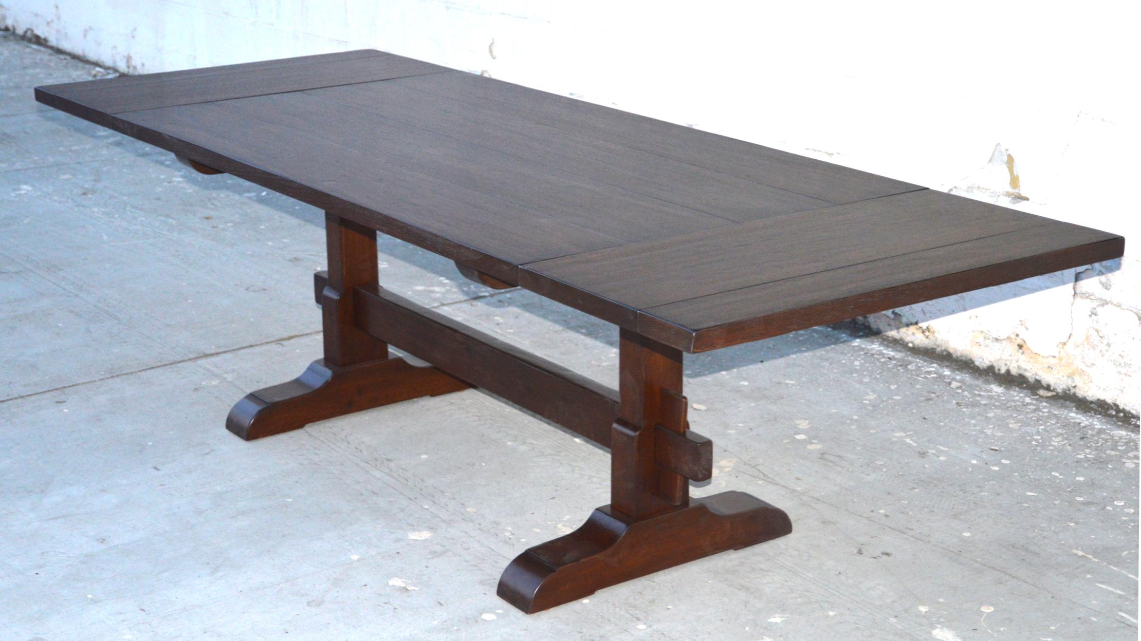 https://a.1stdibscdn.com/expandable-trestle-table-made-from-walnut-for-sale-picture-12/f_8065/1585226849395/TT2_10_master.jpg
