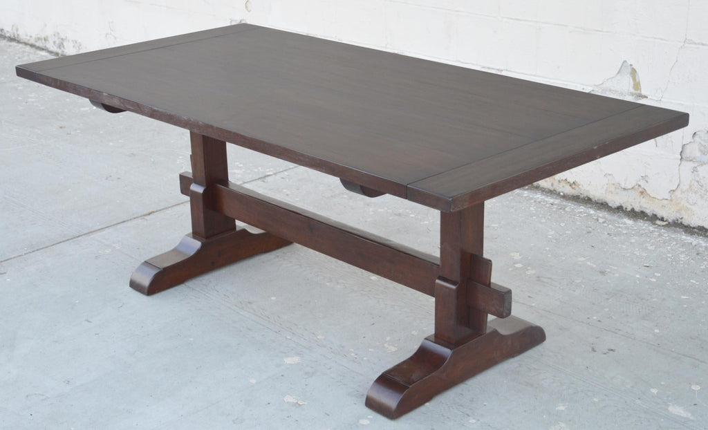 https://a.1stdibscdn.com/expandable-trestle-table-made-from-walnut-for-sale-picture-2/f_8065/1585226833501/TT2_4_master.jpg