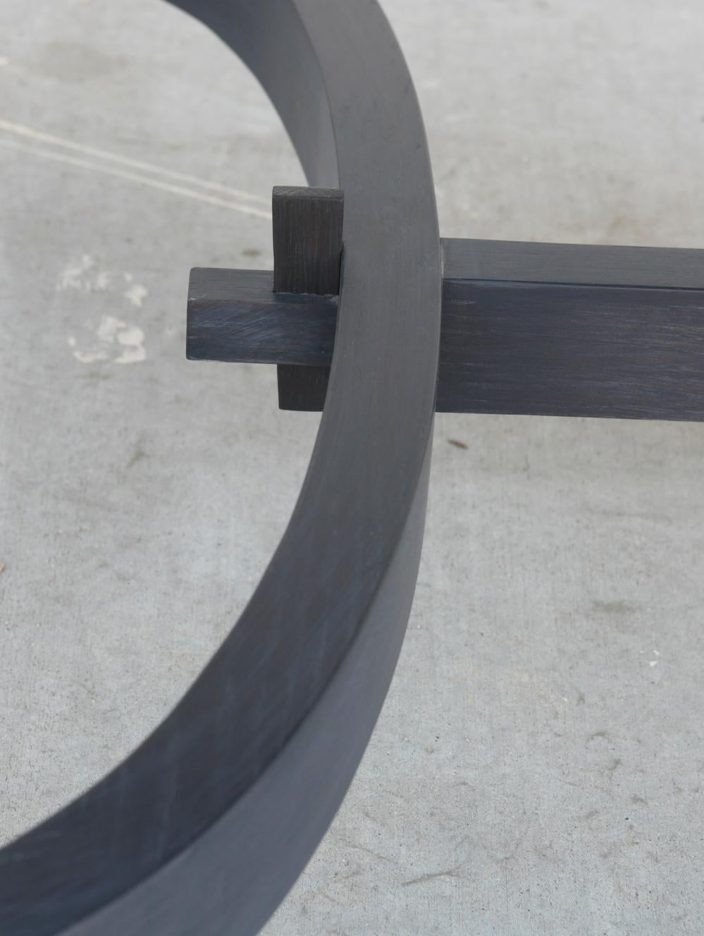 https://a.1stdibscdn.com/oak-racetrack-table-with-curved-stretcher-for-sale-picture-9/f_8065/1575554285889/TTR1_10_master.jpg